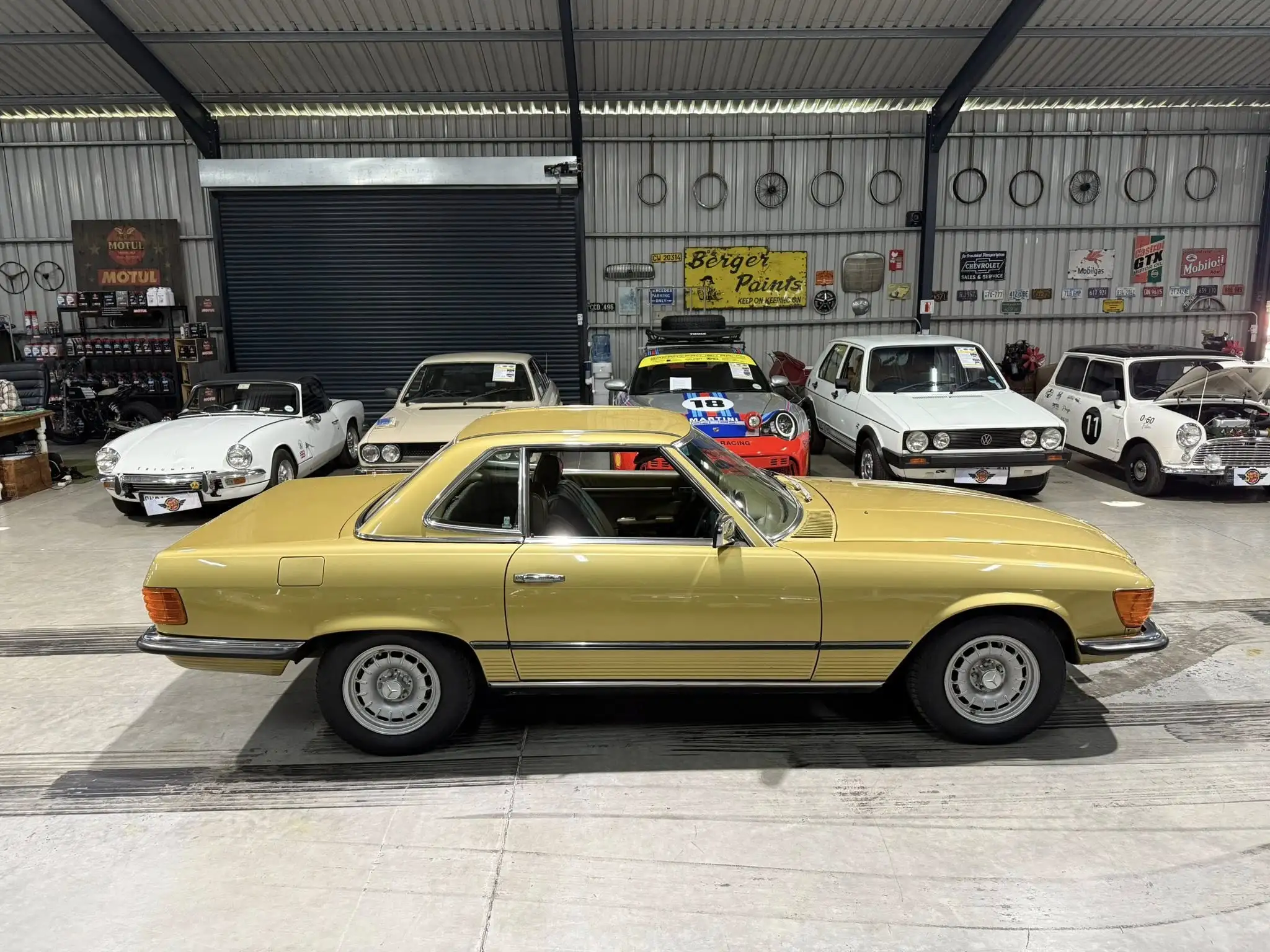 1977 Mercedes-Benz R107 450SL