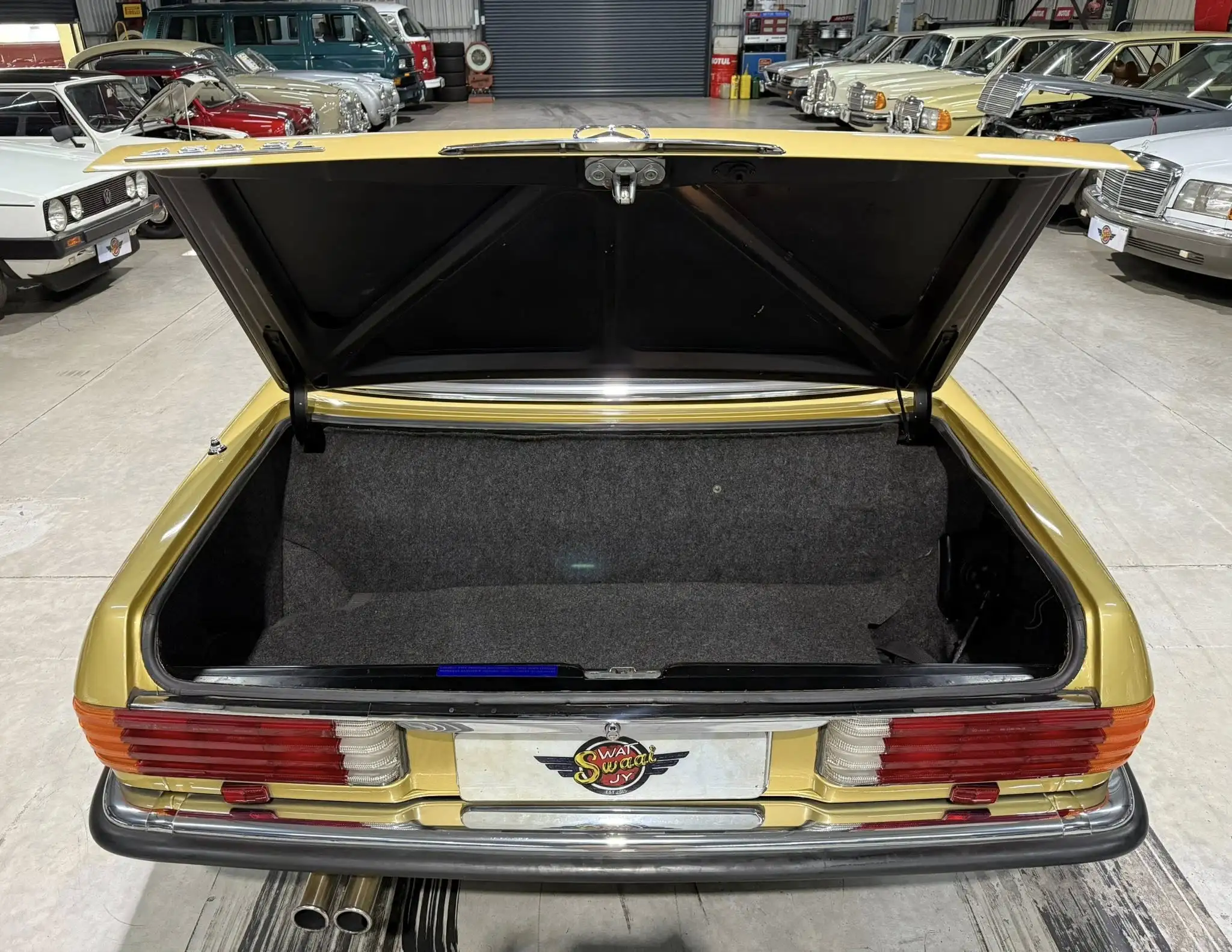 1977 Mercedes-Benz R107 450SL