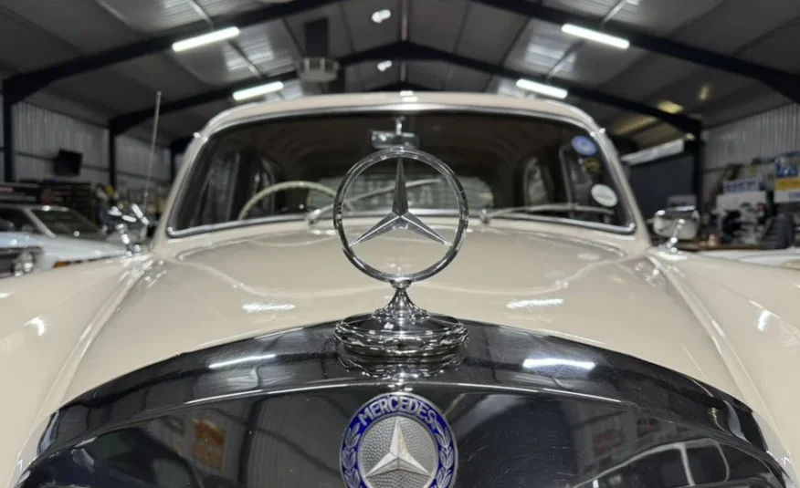 1959 Mercedes-Benz Ponton 219