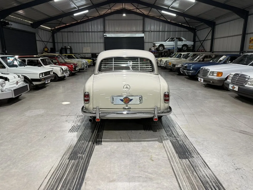 1959 Mercedes-Benz Ponton 219