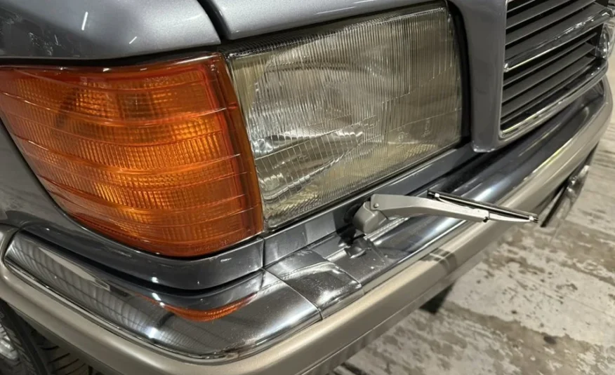 1991 Mercedes-Benz W126 560SEC