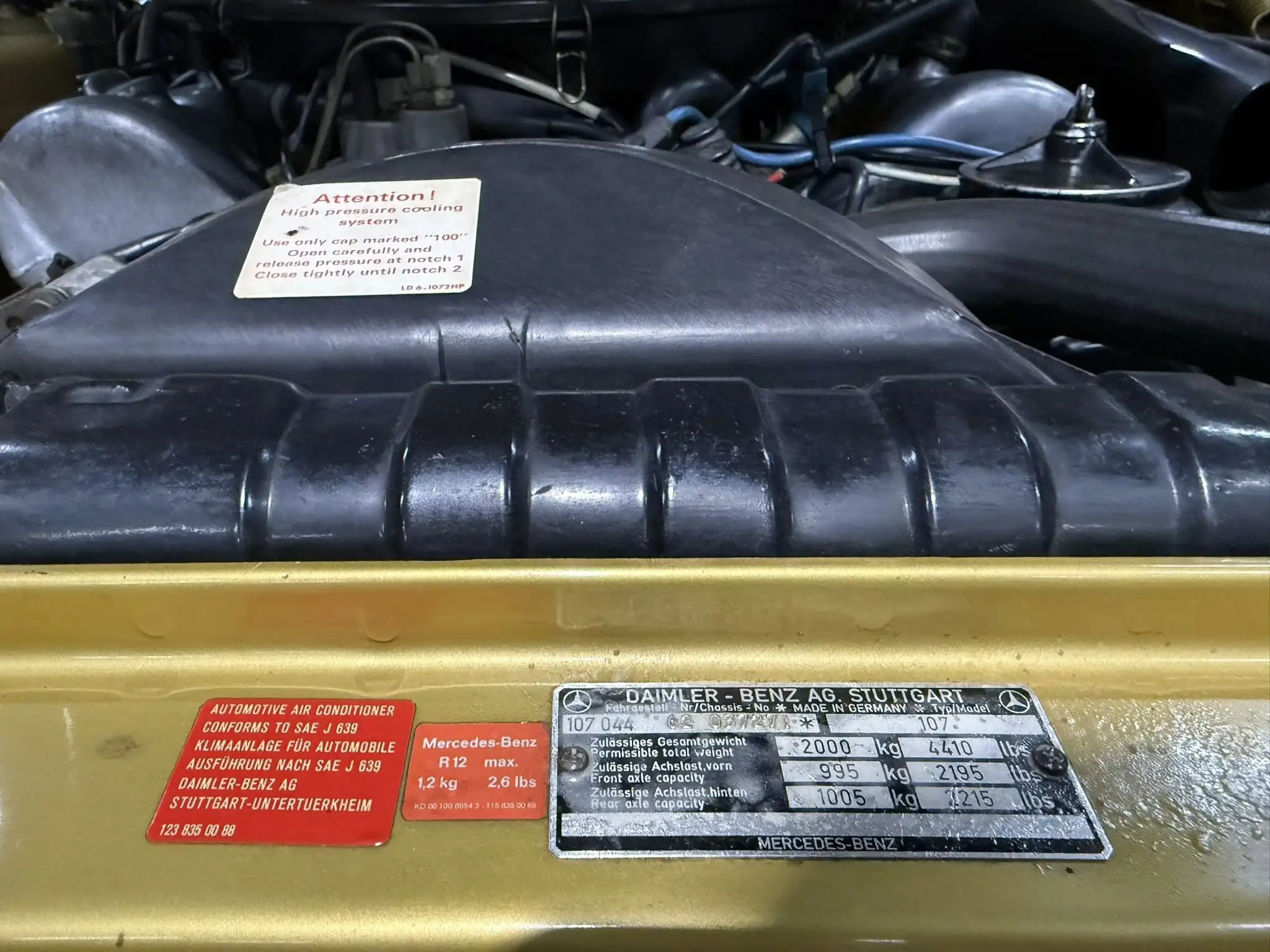 1977 Mercedes-Benz R107 450SL