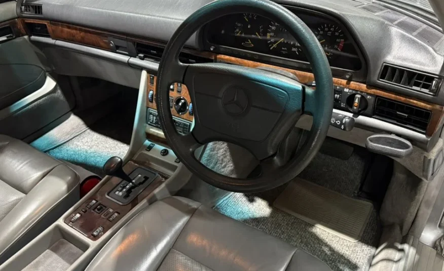 1991 Mercedes-Benz W126 560SEC