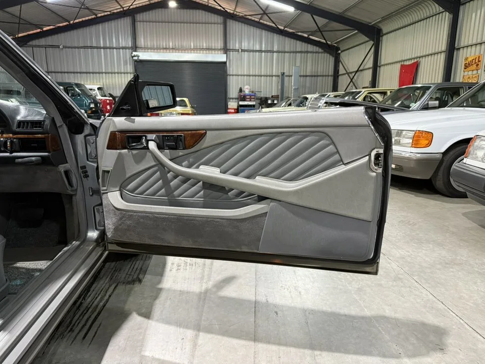 1991 Mercedes-Benz W126 560SEC