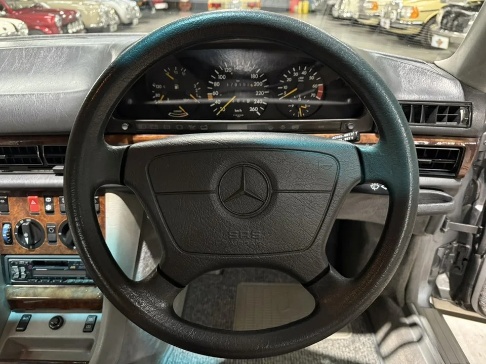 1991 Mercedes-Benz W126 560SEC