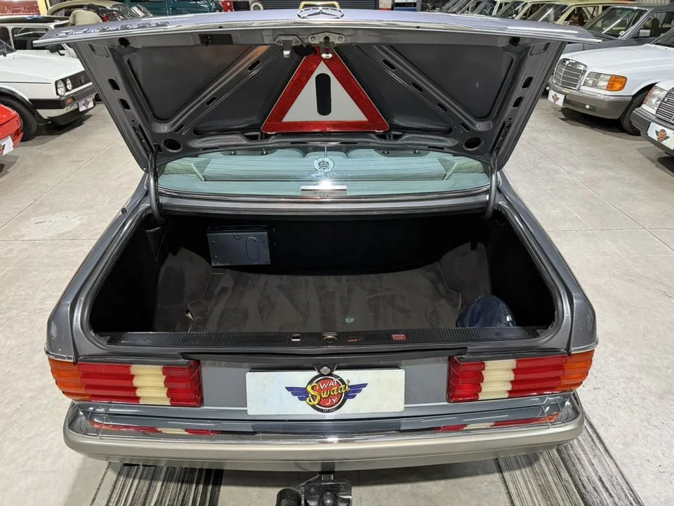 1991 Mercedes-Benz W126 560SEC