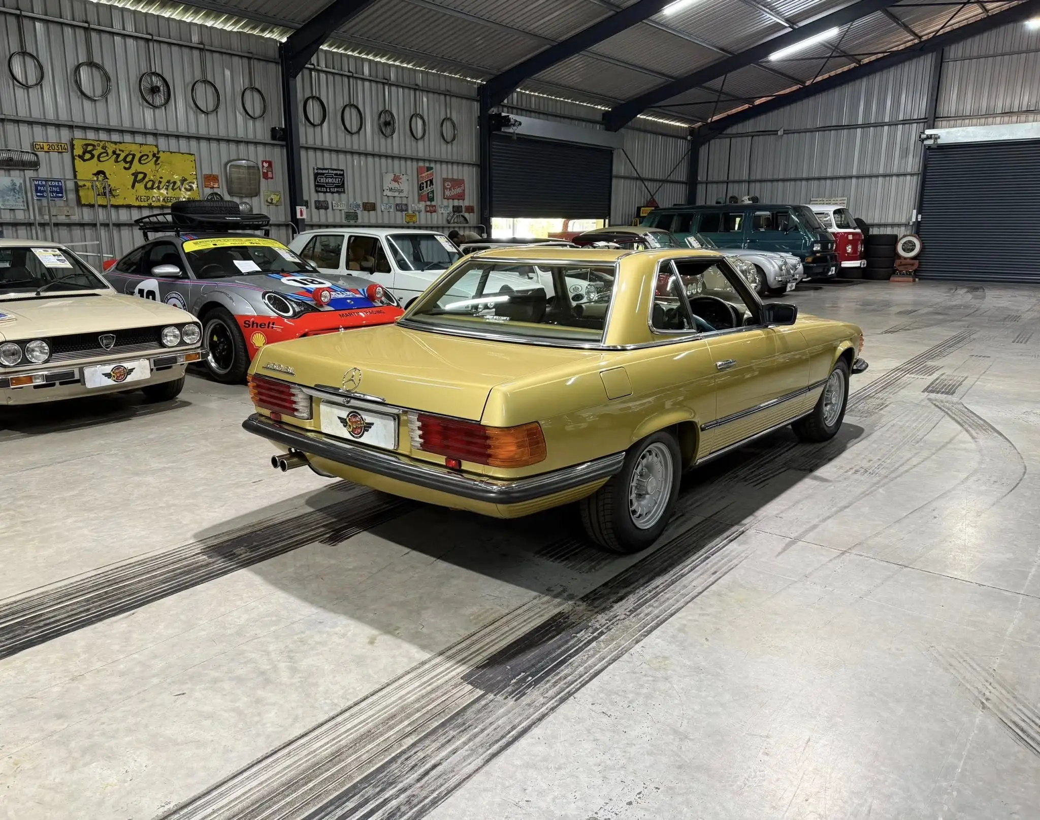 1977 Mercedes-Benz R107 450SL