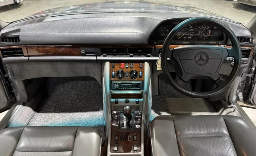 1991 Mercedes-Benz W126 560SEC