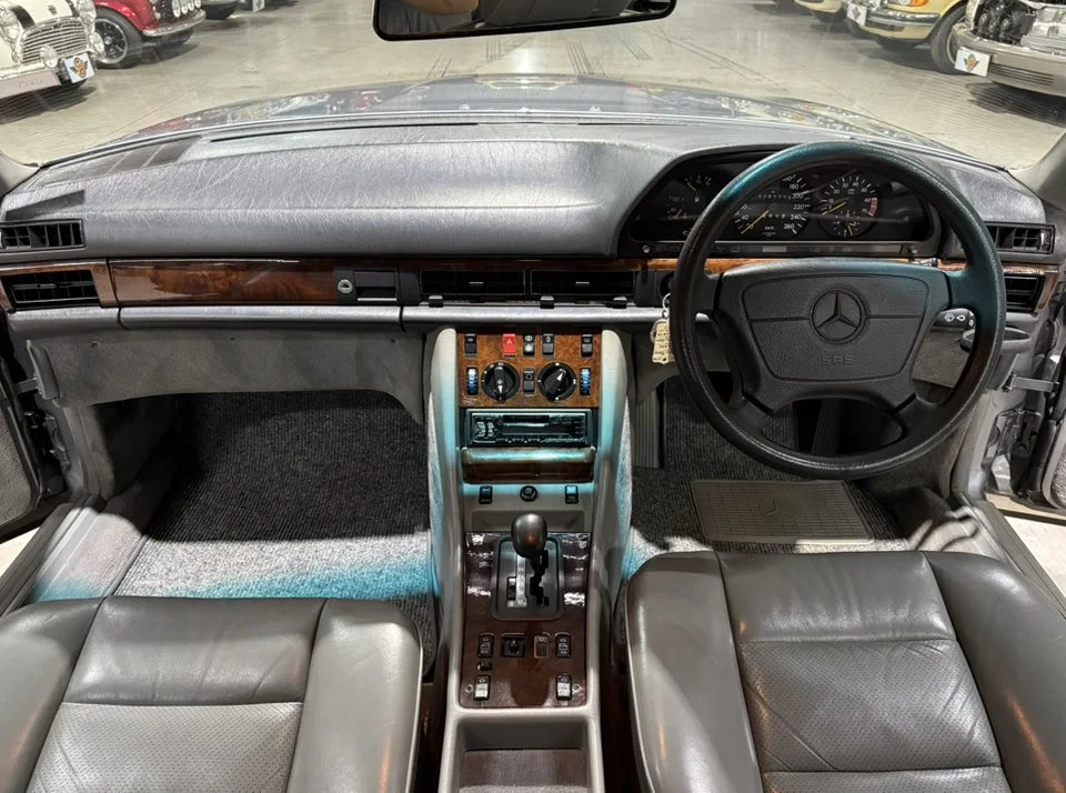 1991 Mercedes-Benz W126 560SEC
