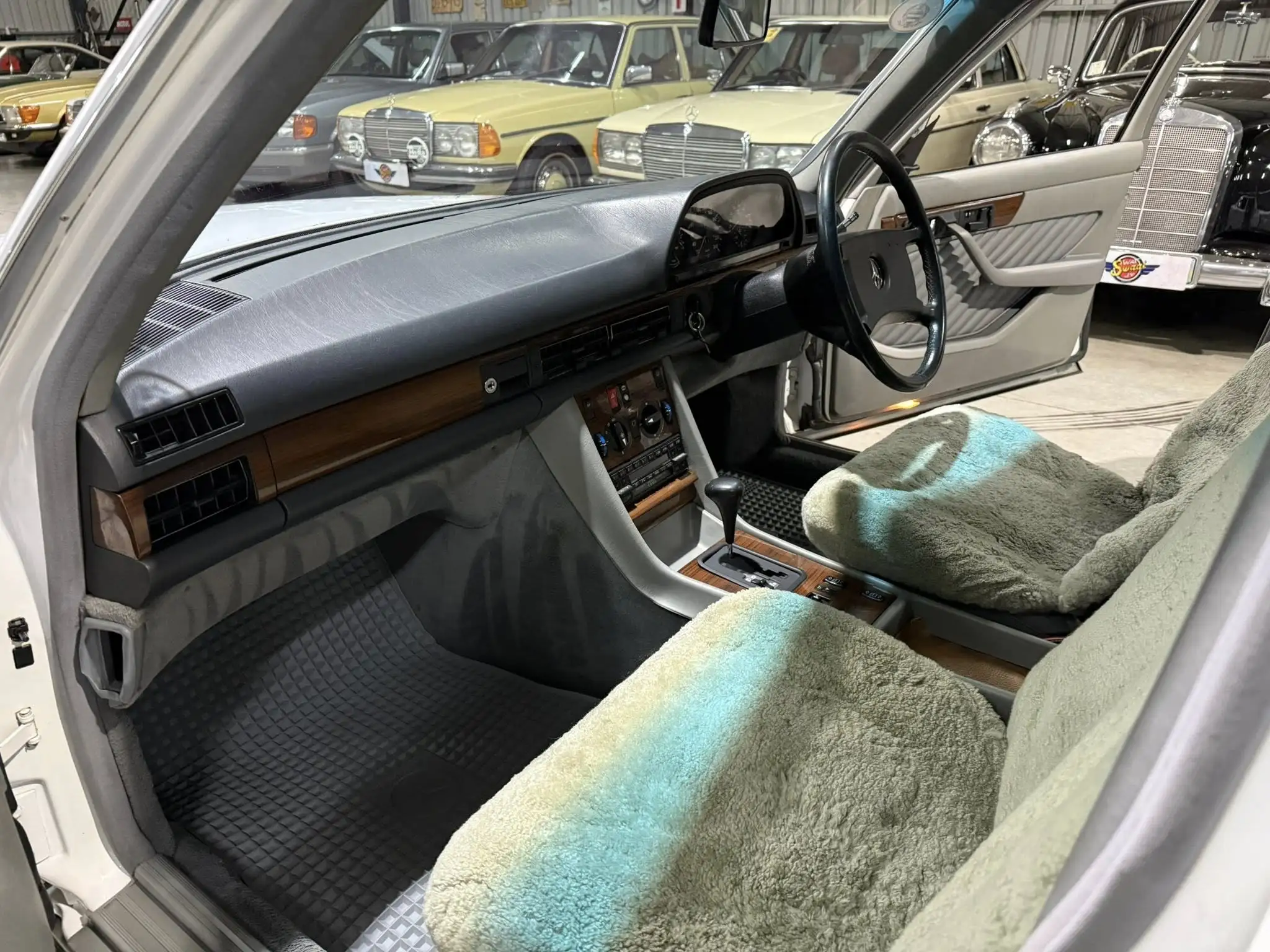 1990 Mercedes Benz W126 500SE