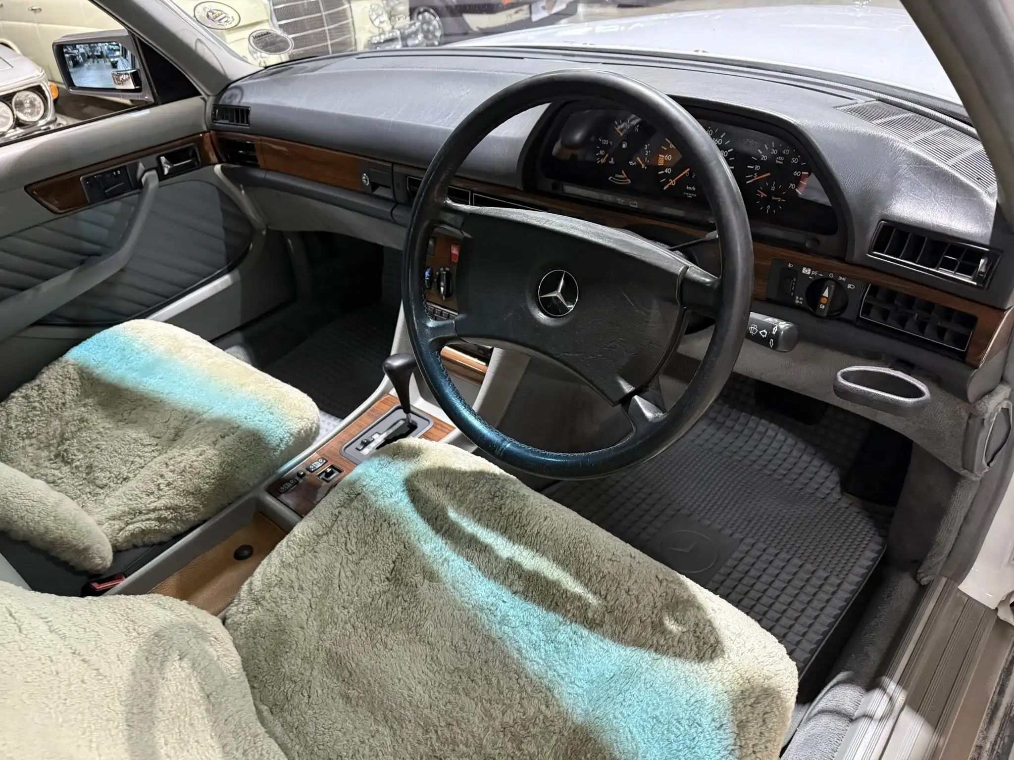 1990 Mercedes Benz W126 500SE