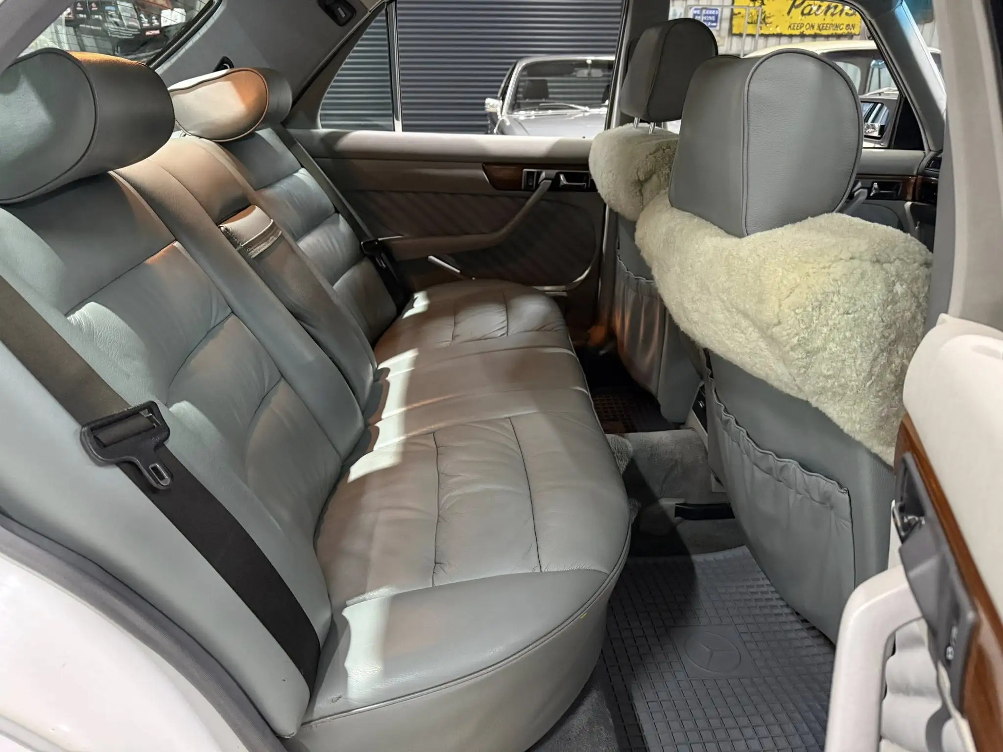 1990 Mercedes Benz W126 500SE