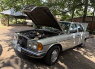 1985 Mercedes Benz W123 200 Manual