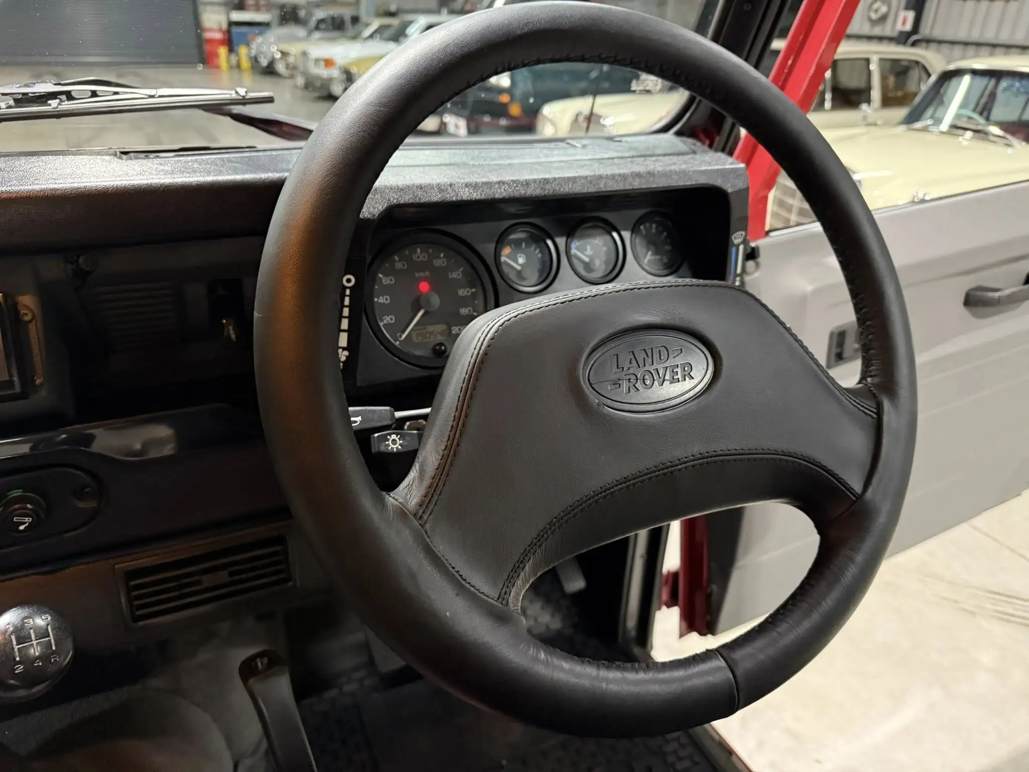 2000 Land Rover Defender 90 2.8i