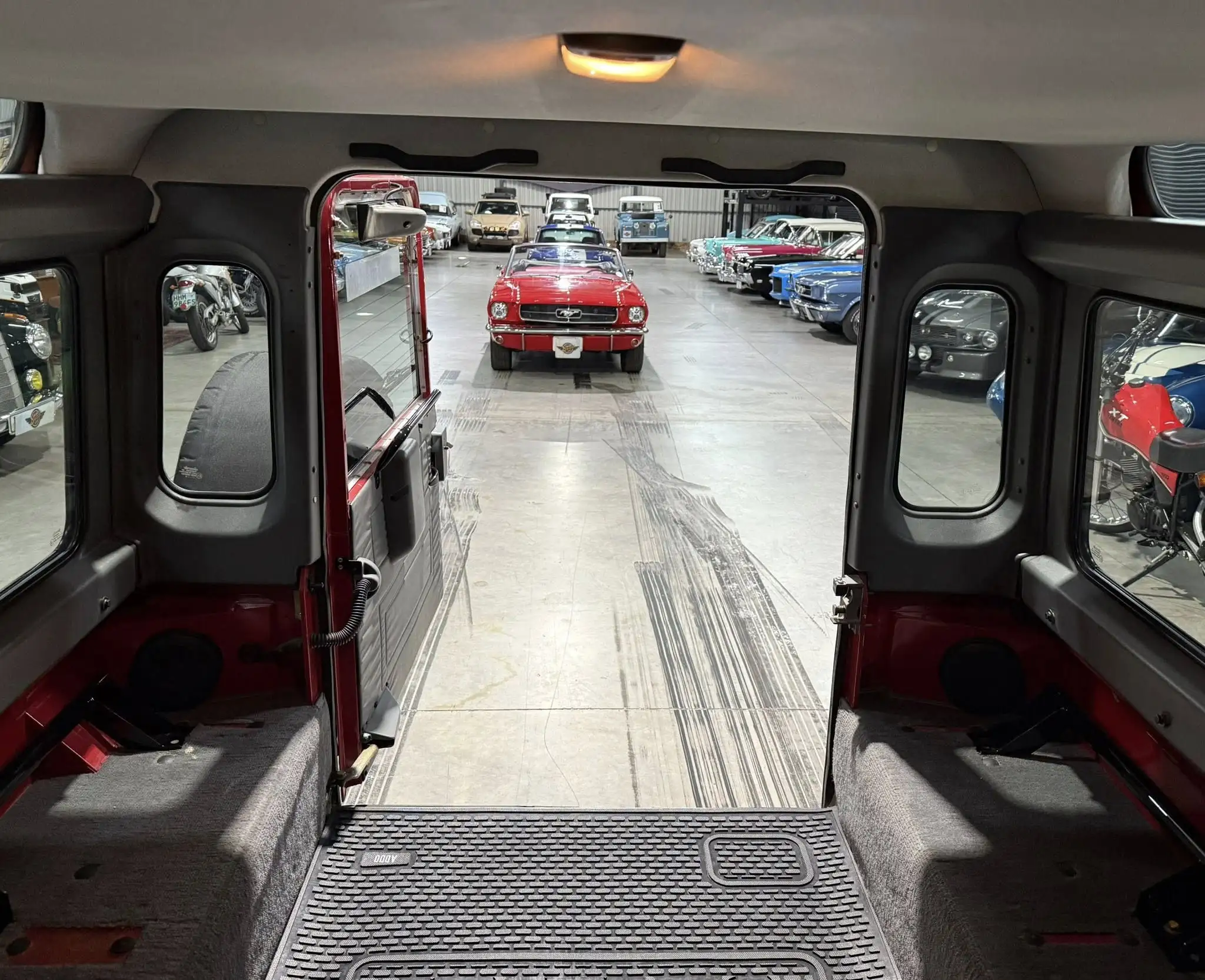 2000 Land Rover Defender 90 2.8i