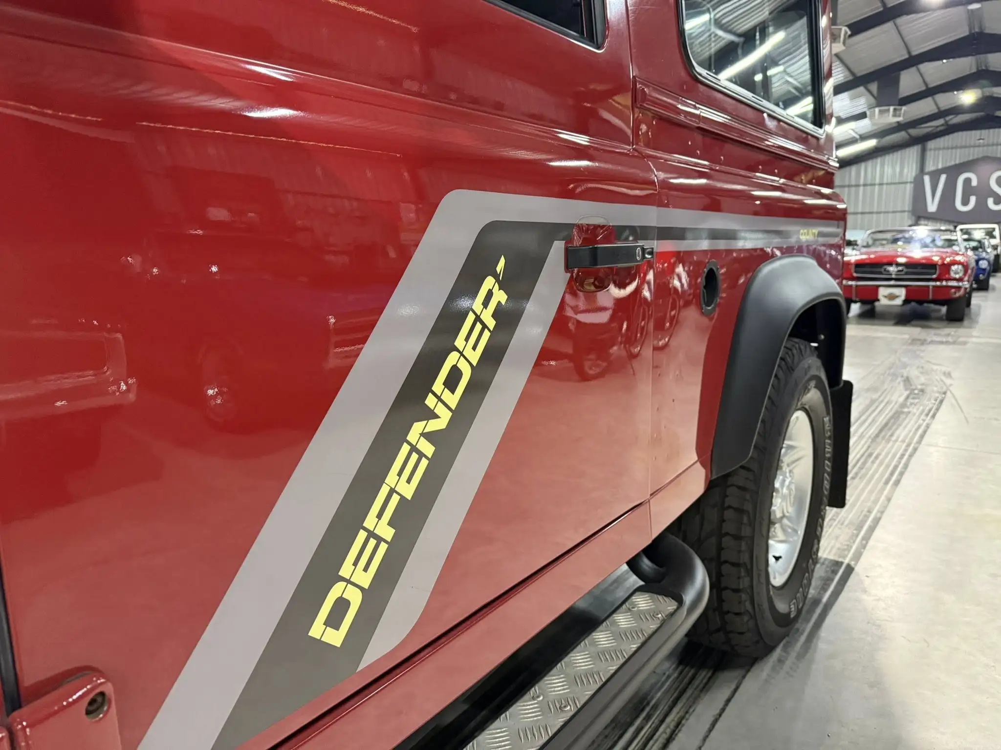 2000 Land Rover Defender 90 2.8i