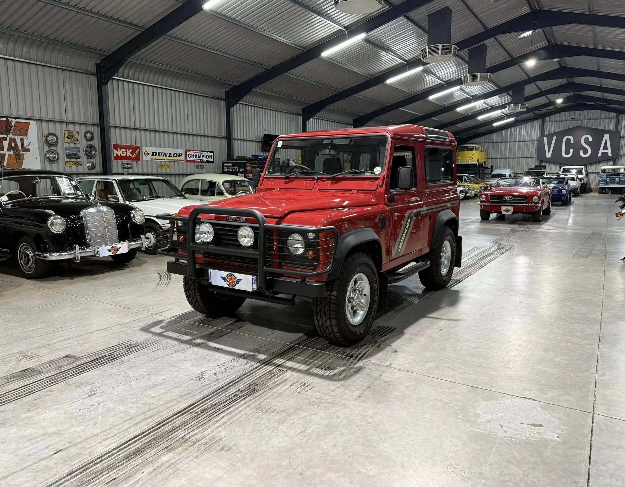 2000 Land Rover Defender 90 2.8i