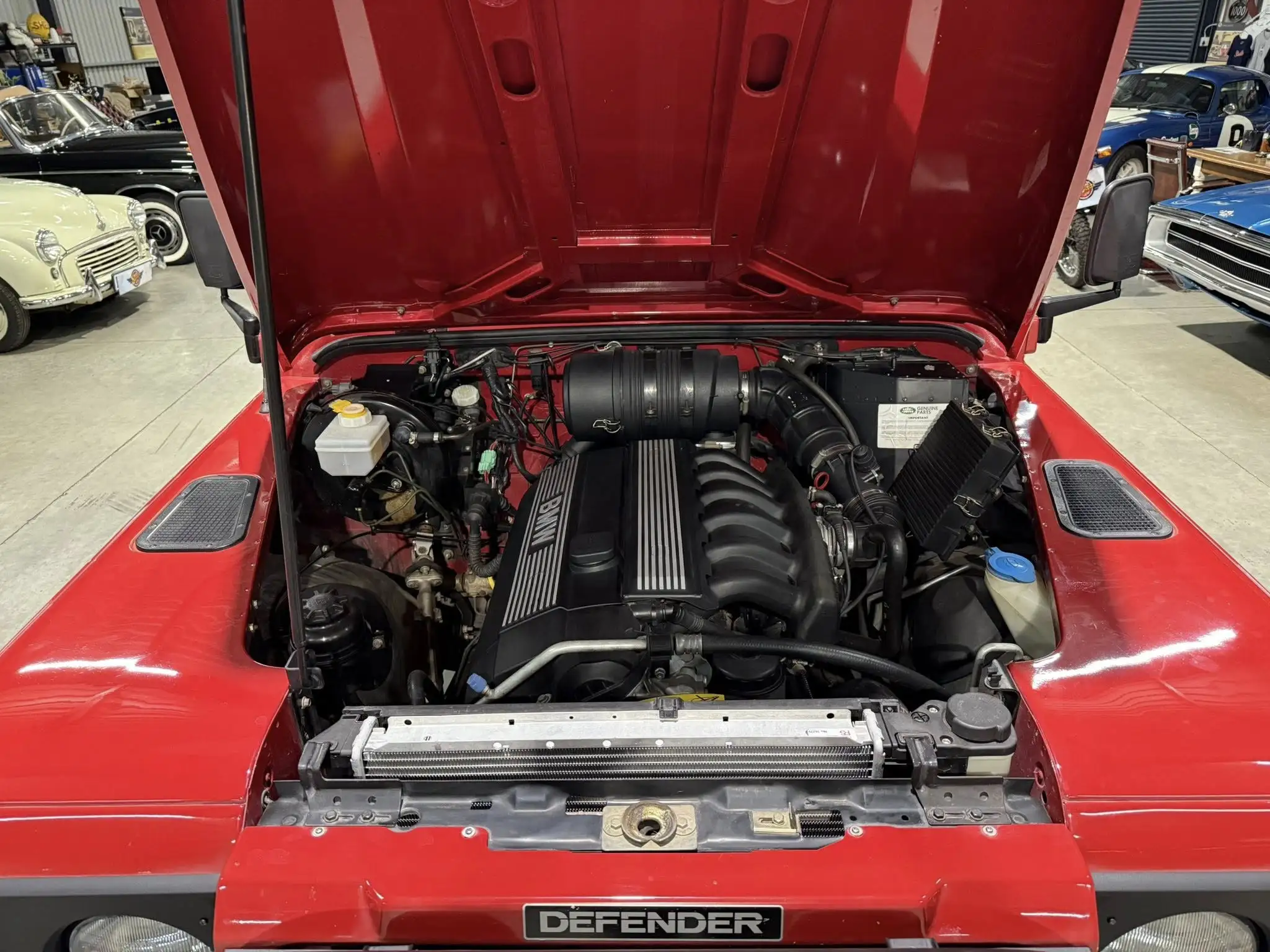 2000 Land Rover Defender 90 2.8i