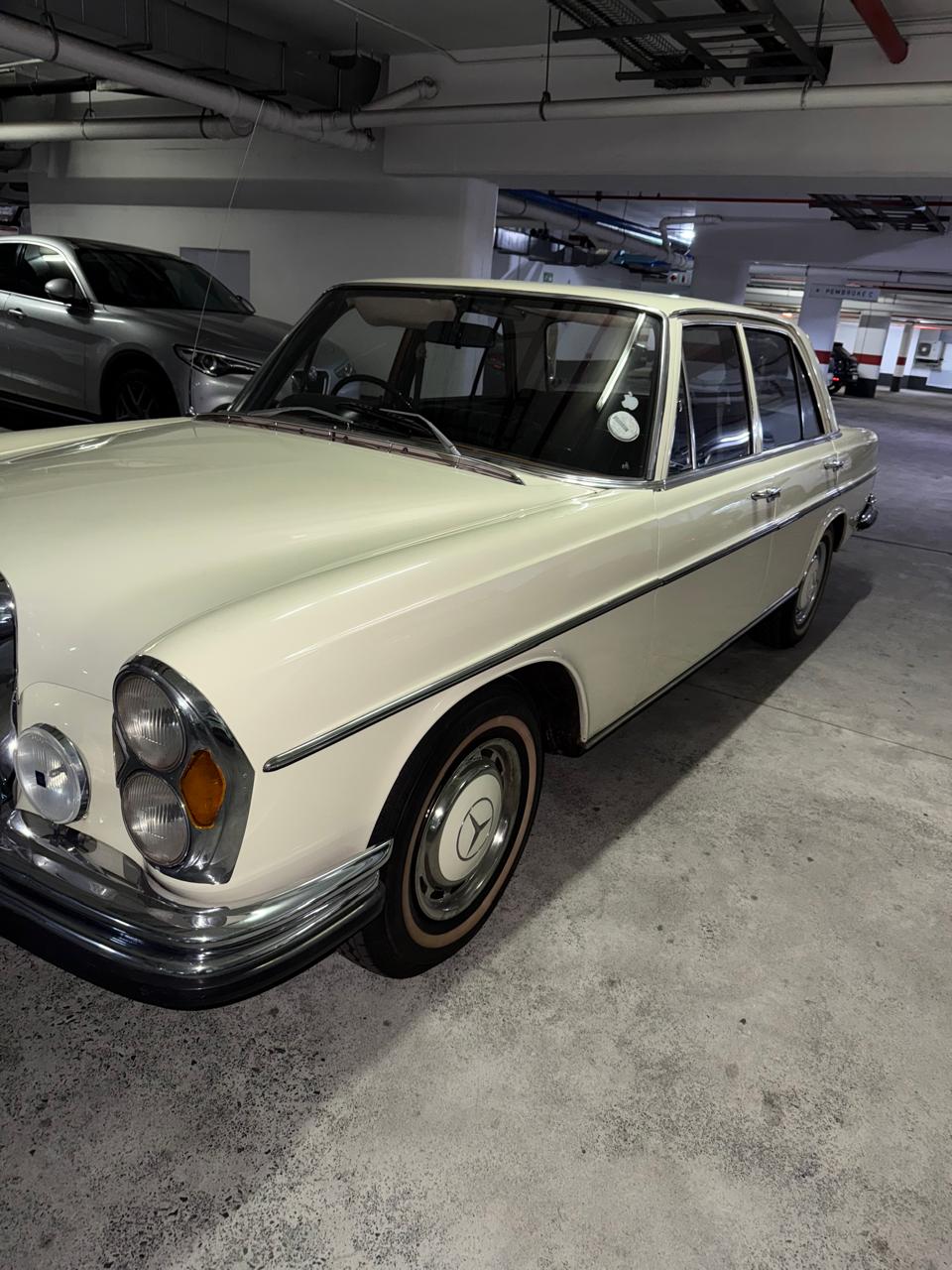 1970 Mercedes-Benz 280SE W108