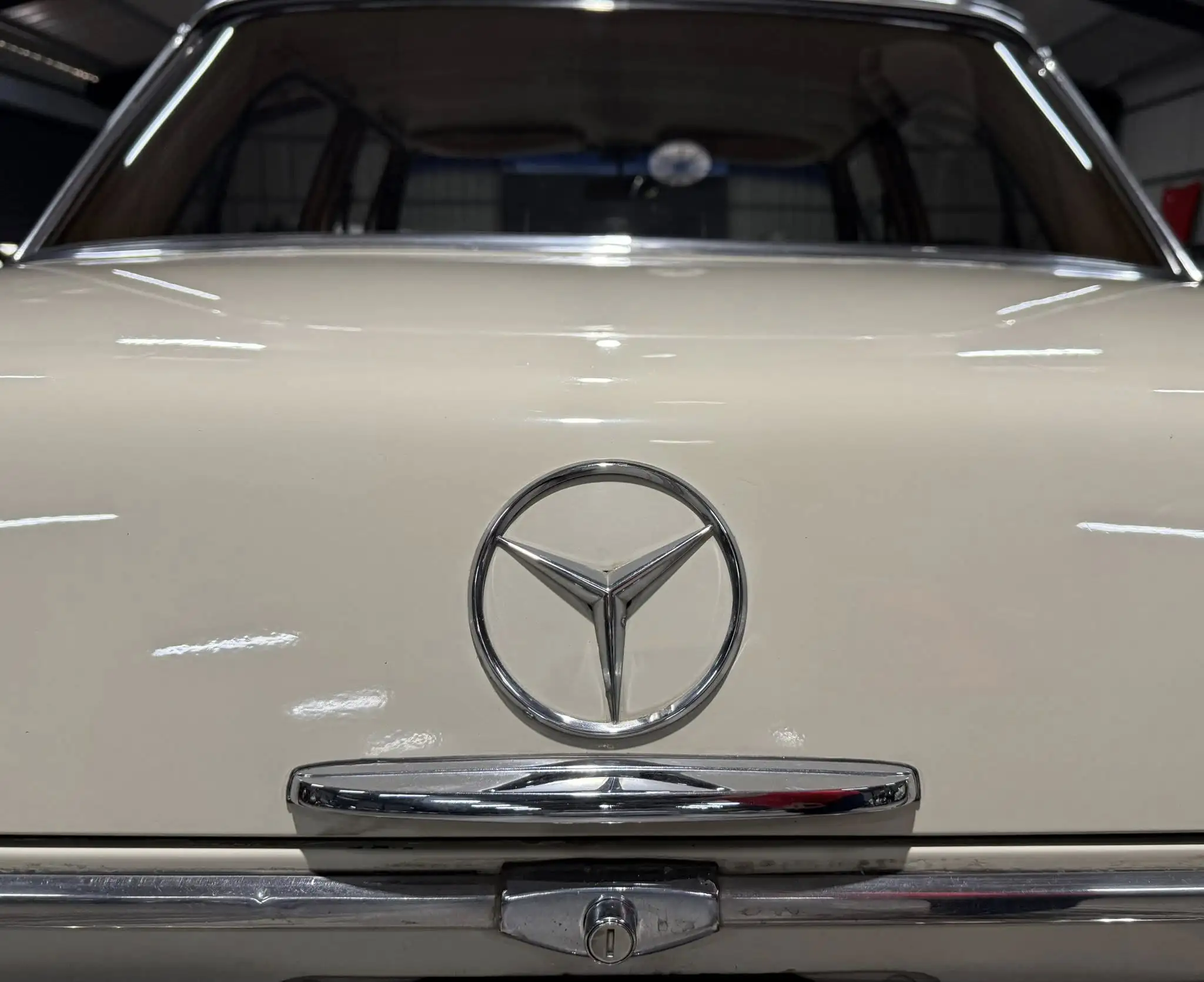 1970 Mercedes-Benz W108 280S