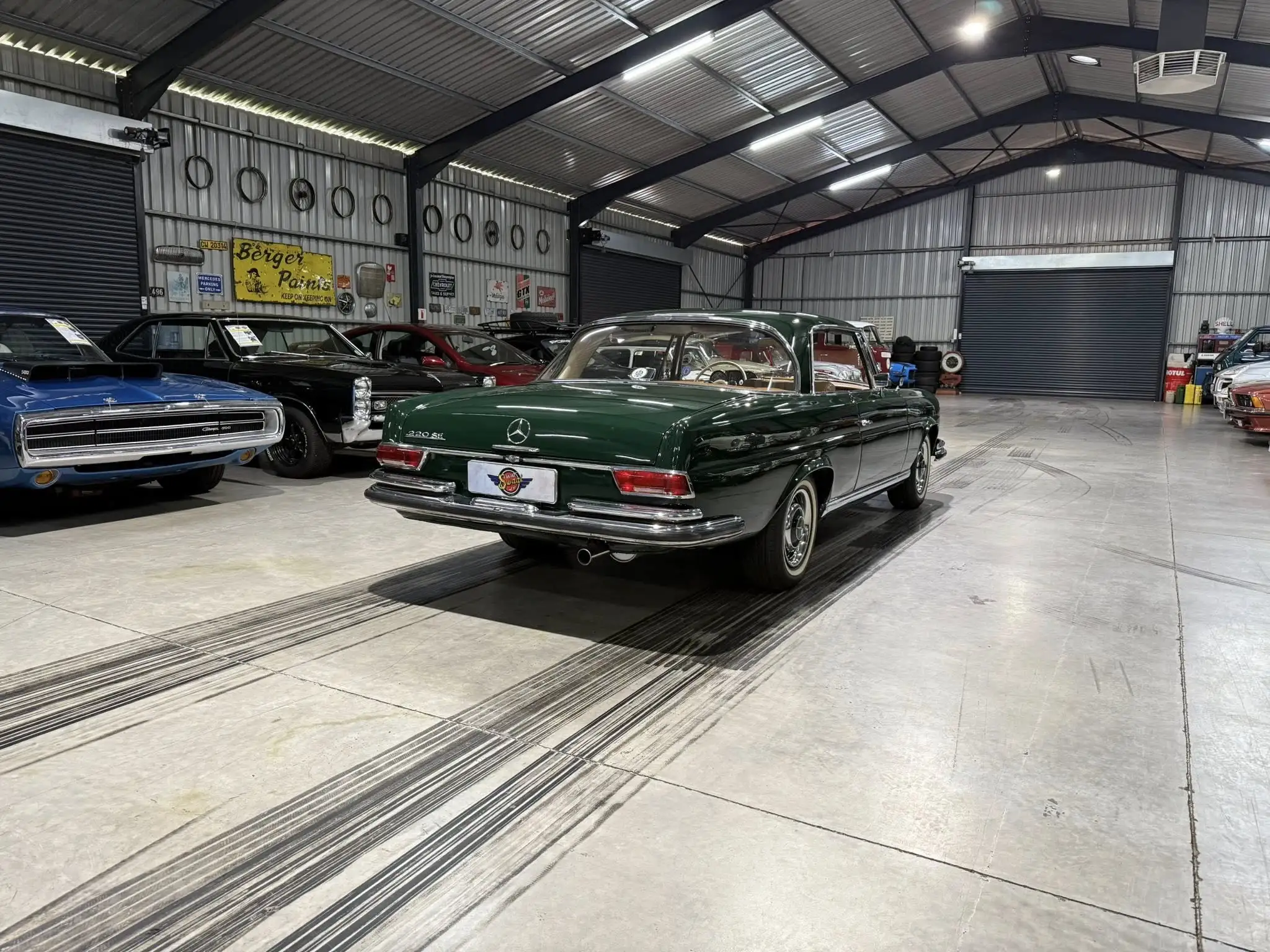 1963 Mercedes-Benz W111 220SE Coupé