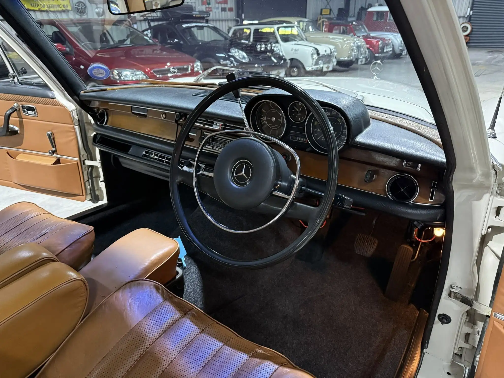 1970 Mercedes-Benz W108 280S