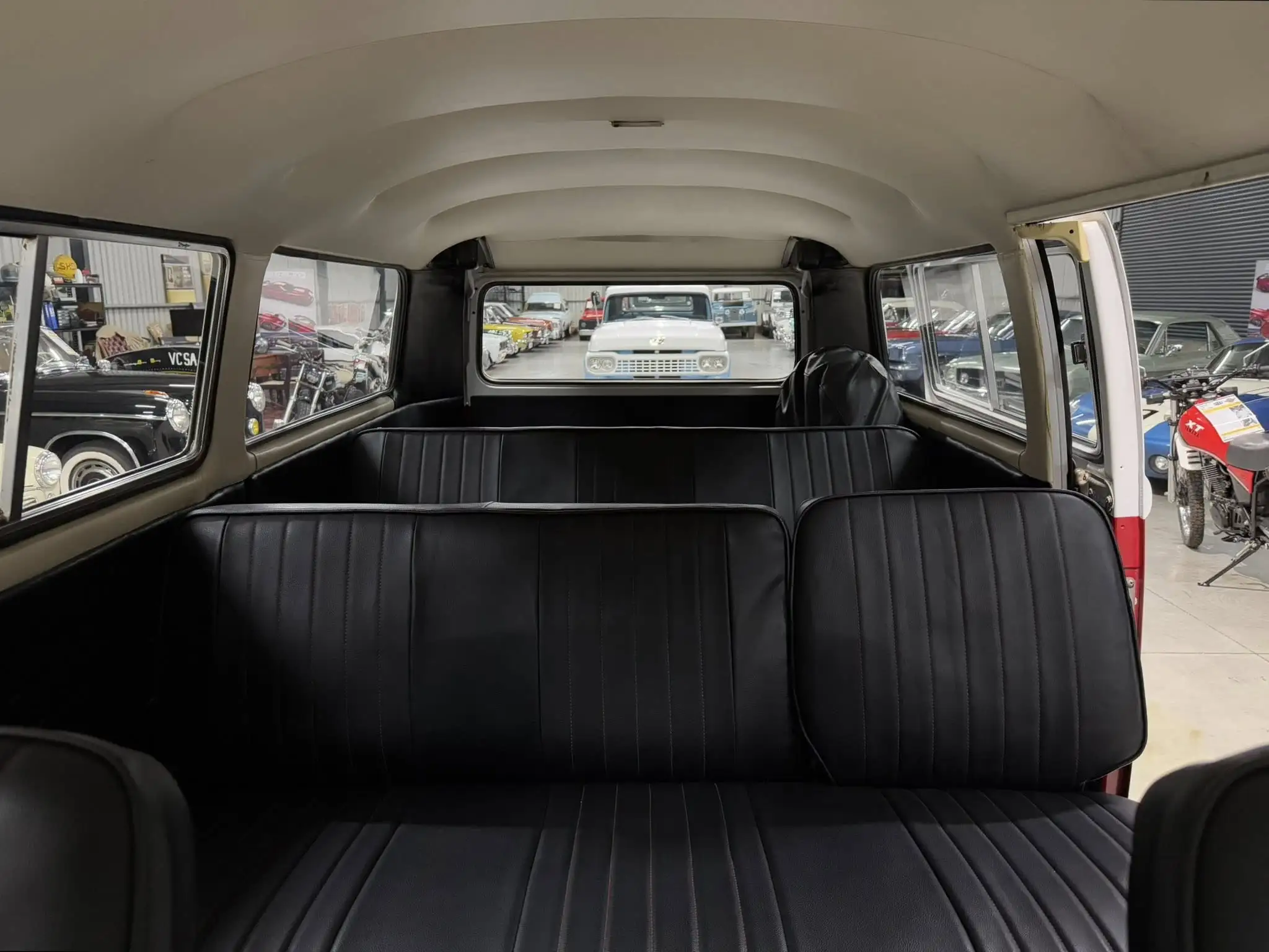 1977 Volkswagen Kombi 2000