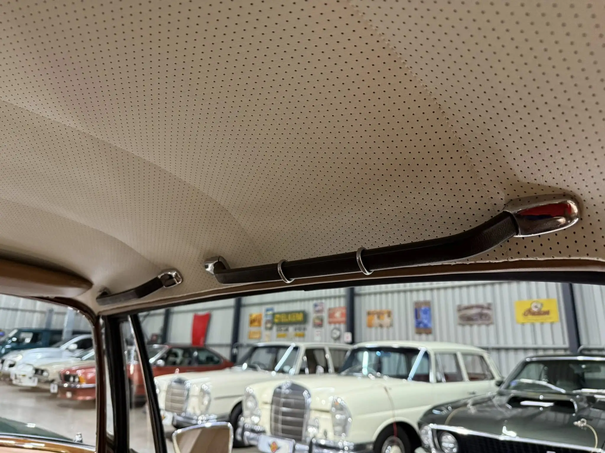 1963 Mercedes-Benz W111 220SE Coupé