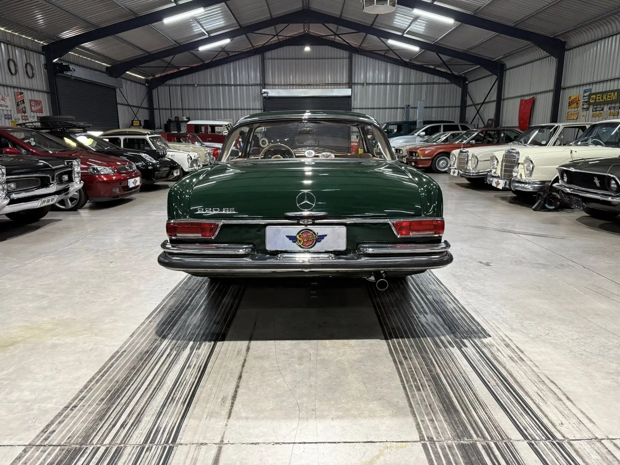 1963 Mercedes-Benz W111 220SE Coupé