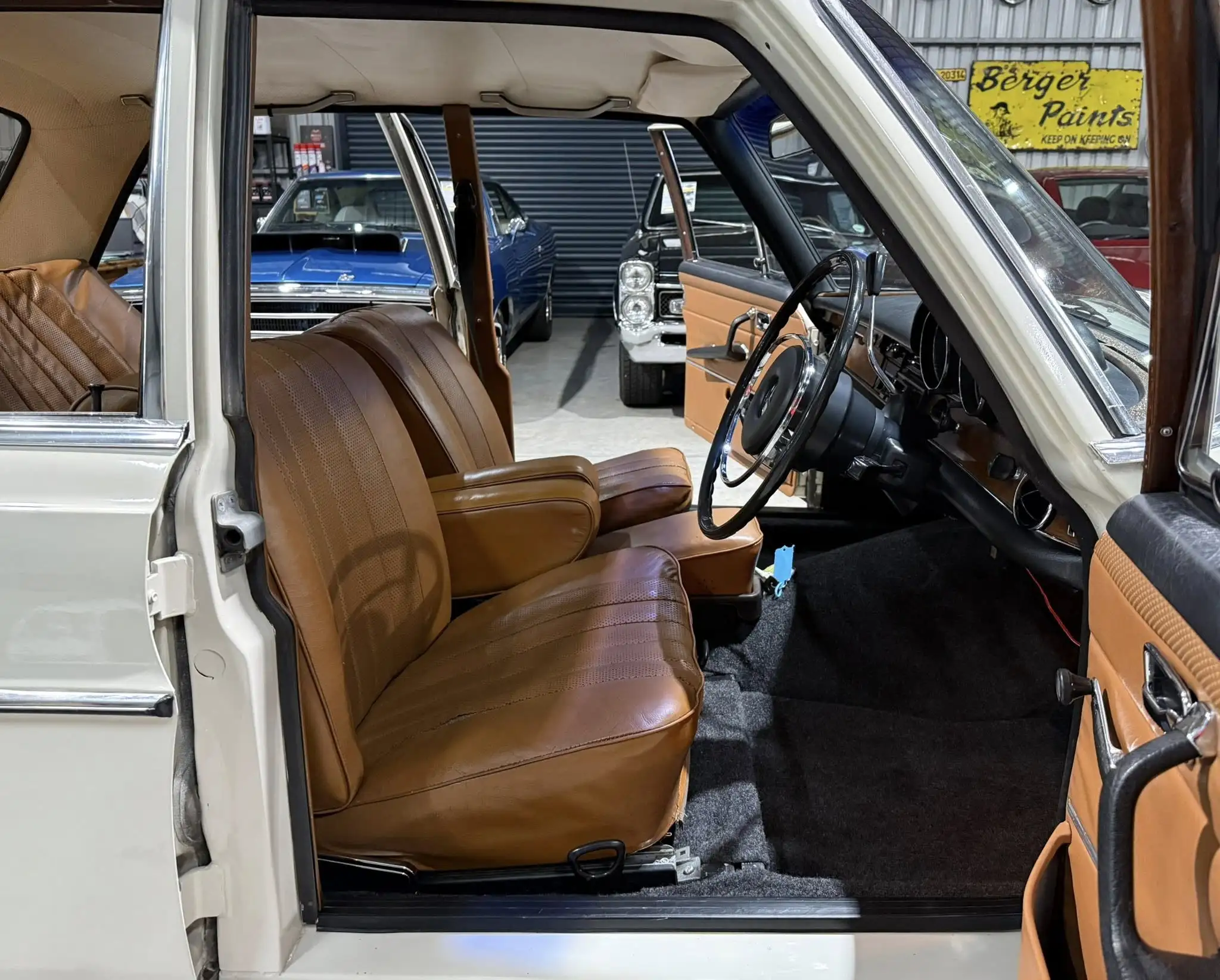 1970 Mercedes-Benz W108 280S