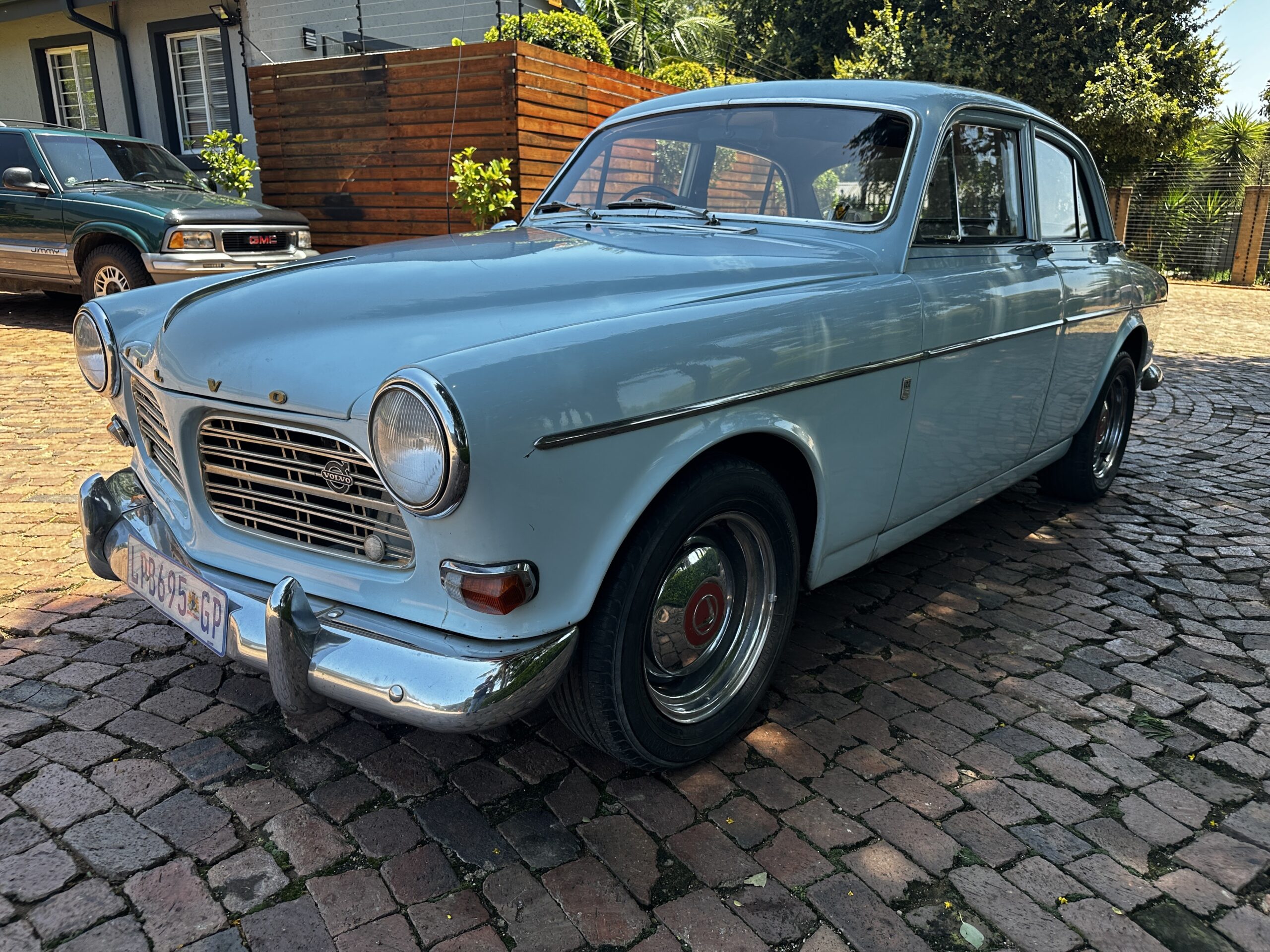1966 Volvo 122S B18