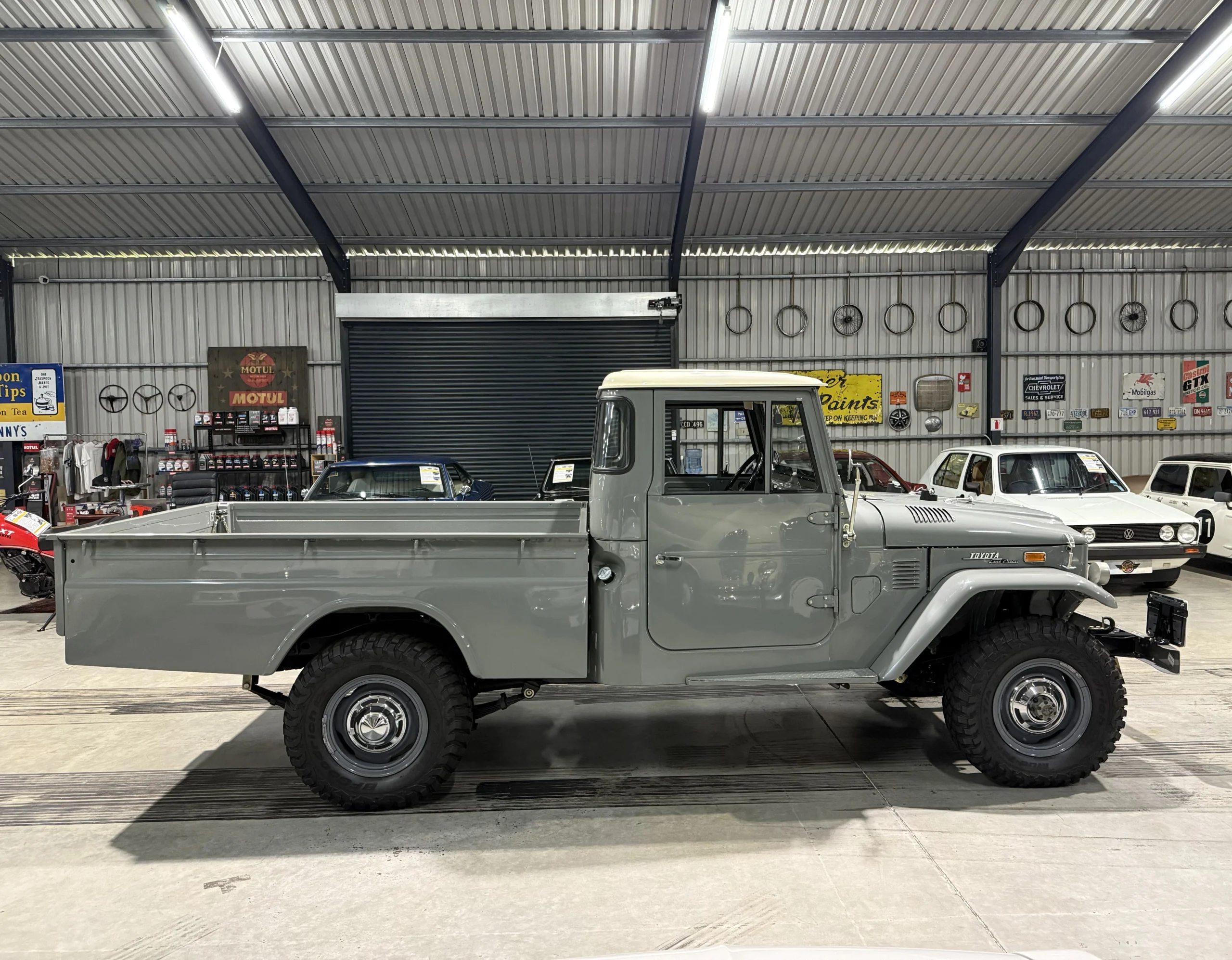 1972 Toyota Land Cruiser FJ45