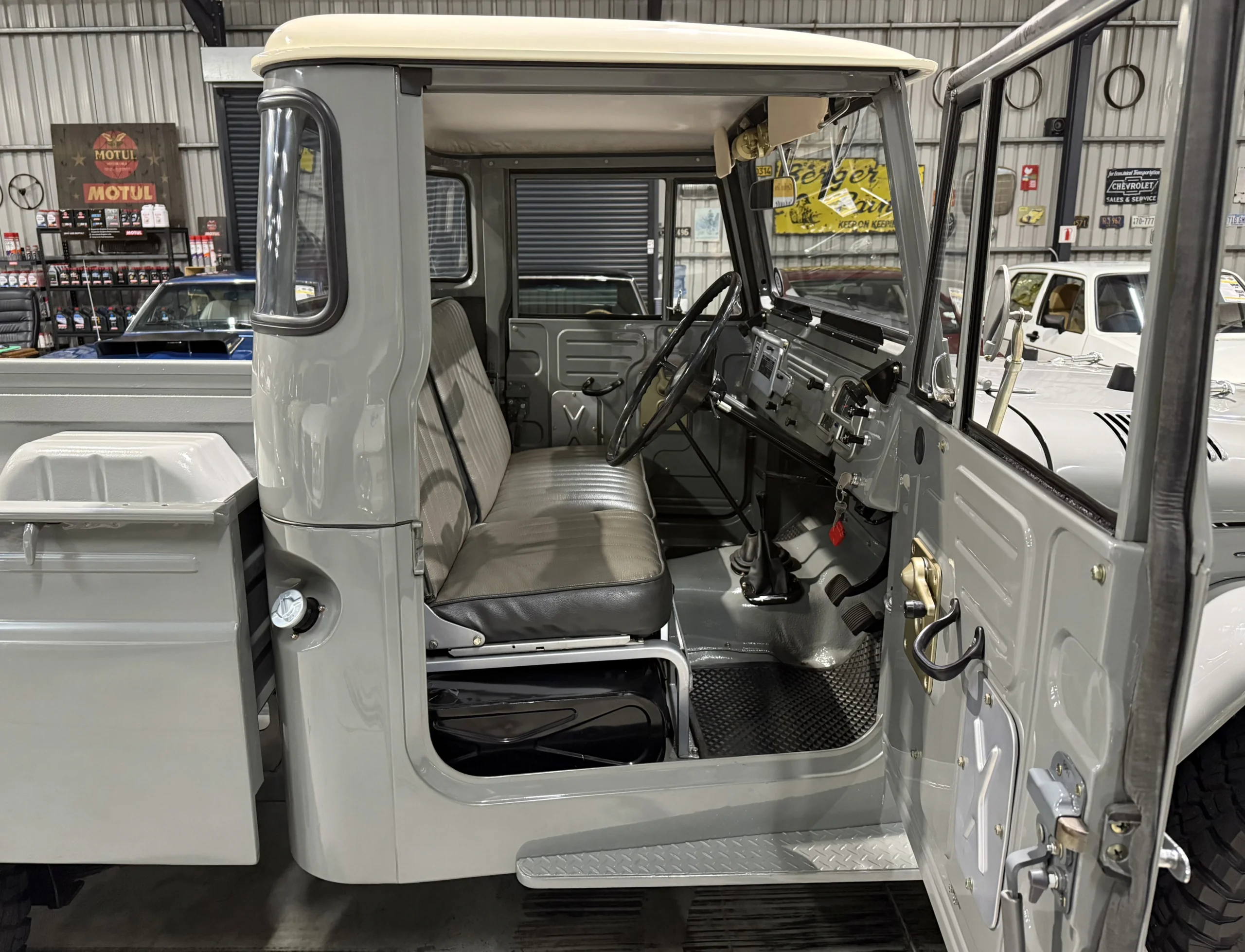 1972 Toyota Land Cruiser FJ45