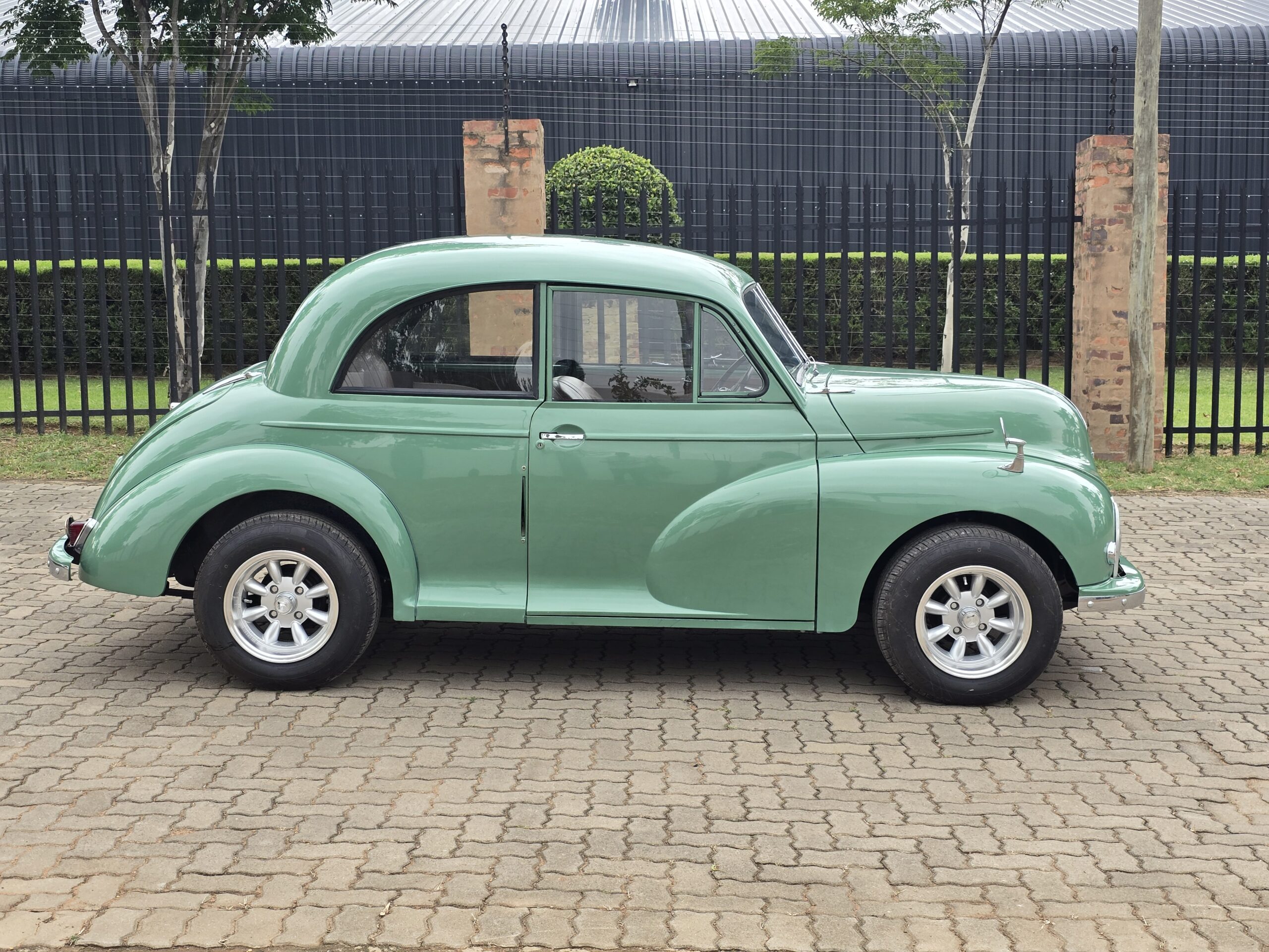 1950 Morris Minor Lowlight