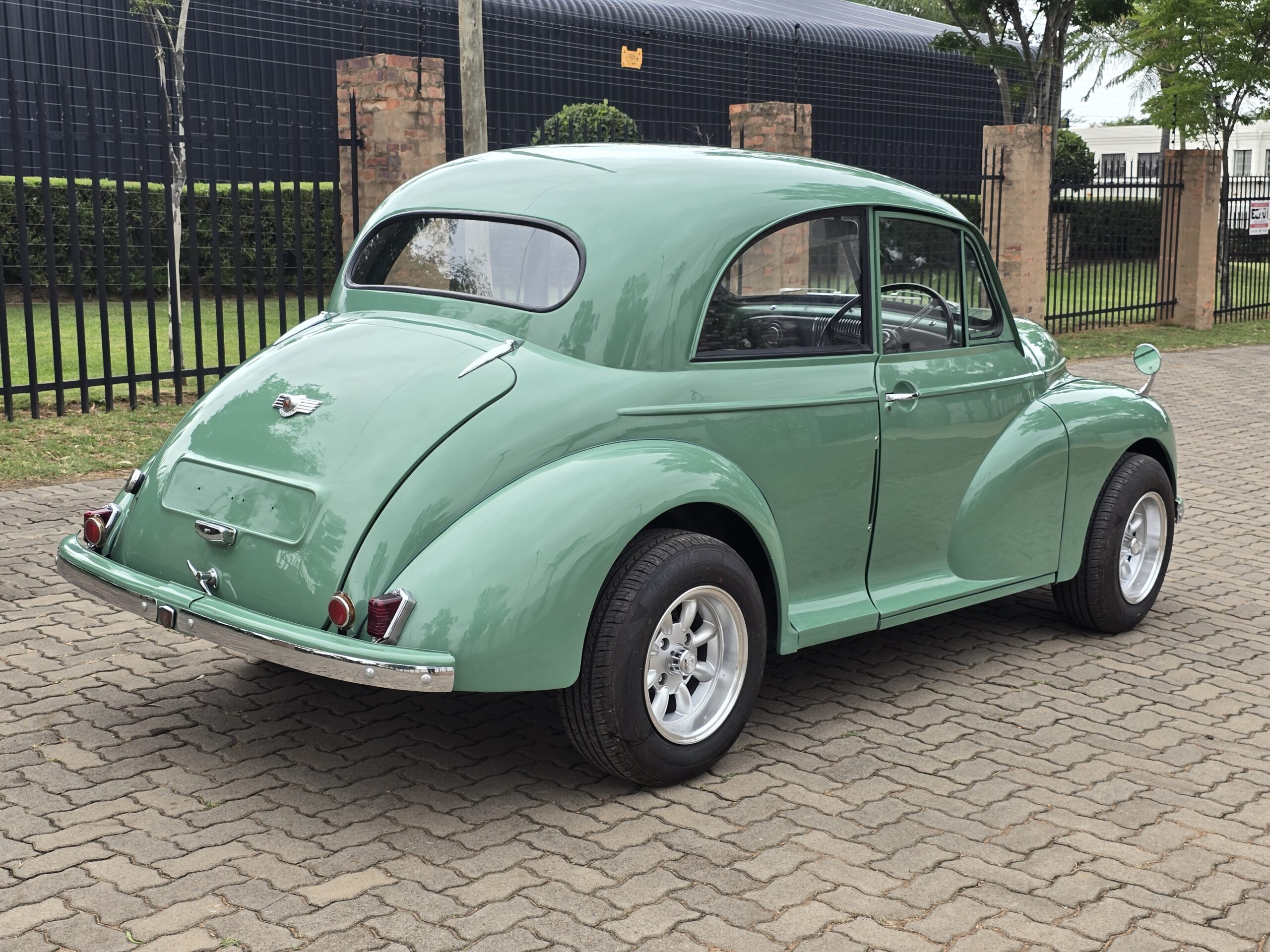 1950 Morris Minor Lowlight