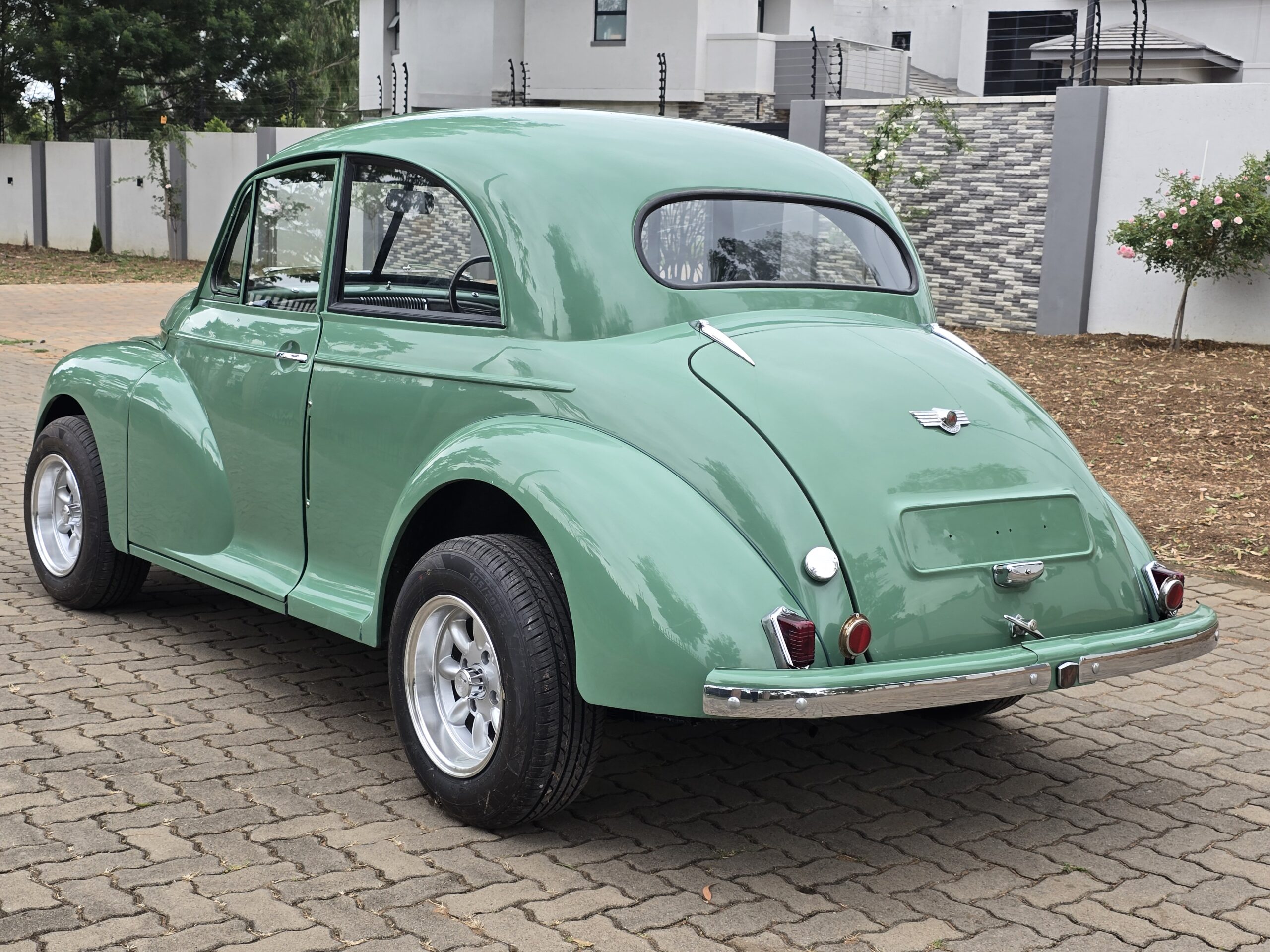 1950 Morris Minor Lowlight