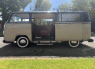 1969 Volkswagen Kombi Lowlight Deluxe