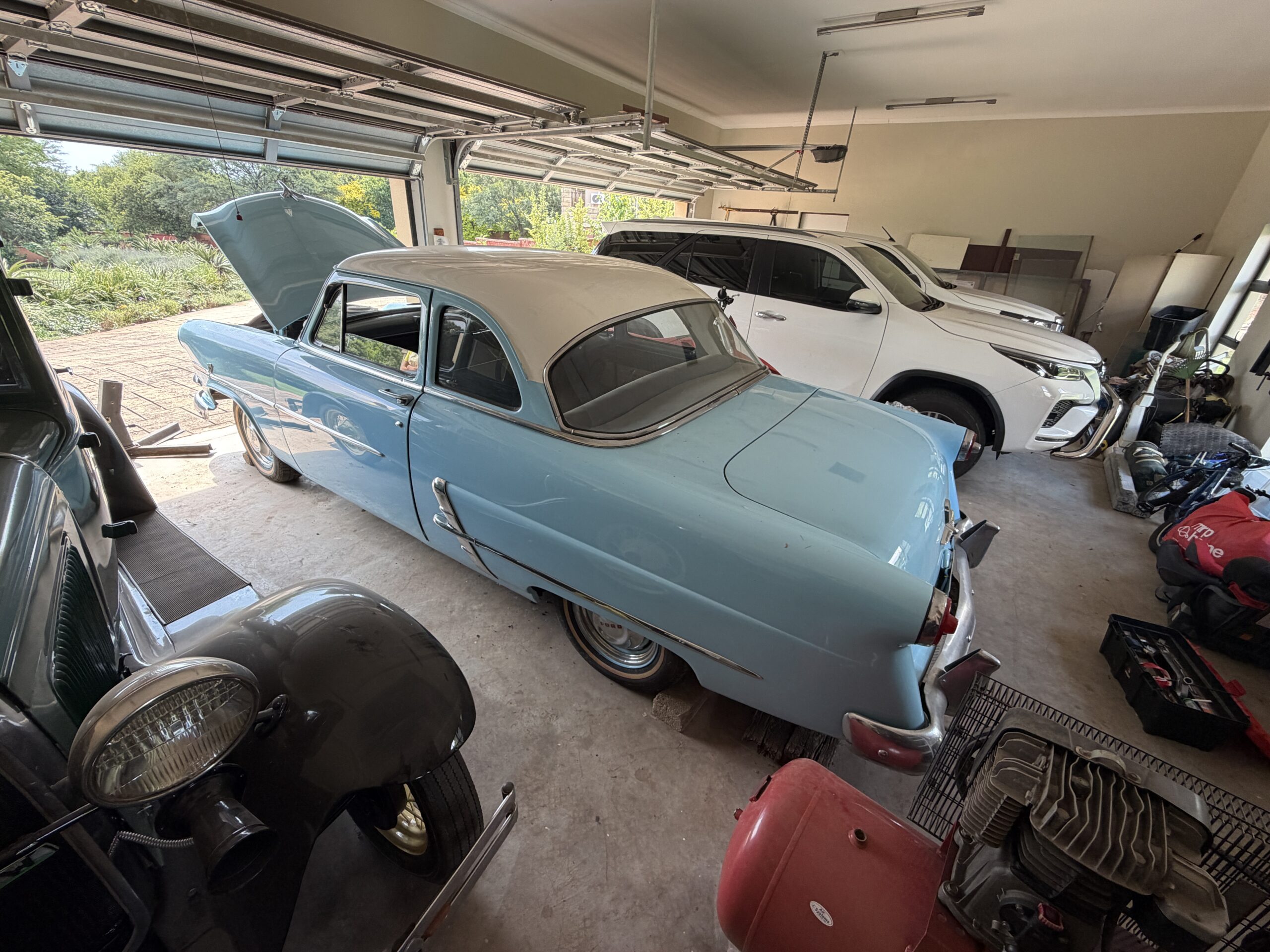 1953 Ford Customline Coupe