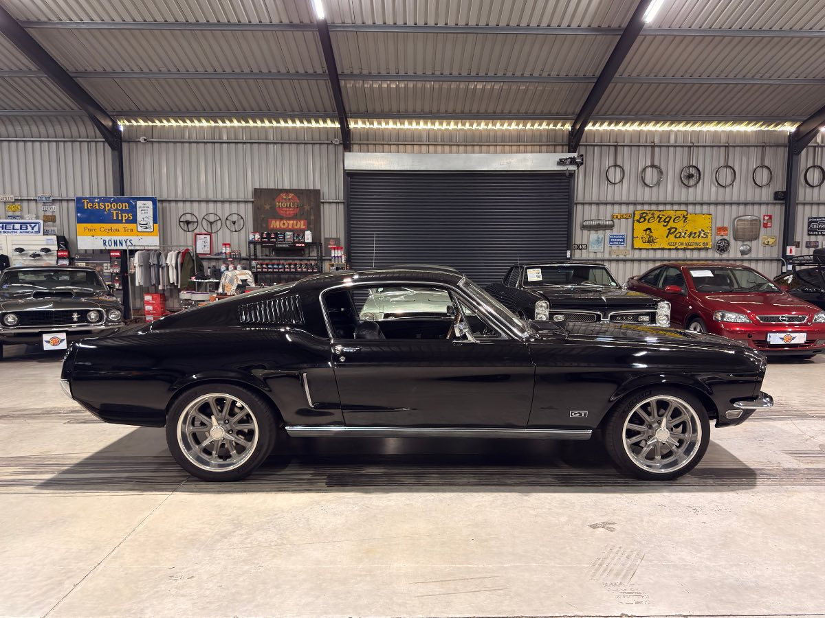 1968 Ford Mustang Fastback GT390 – Restomod