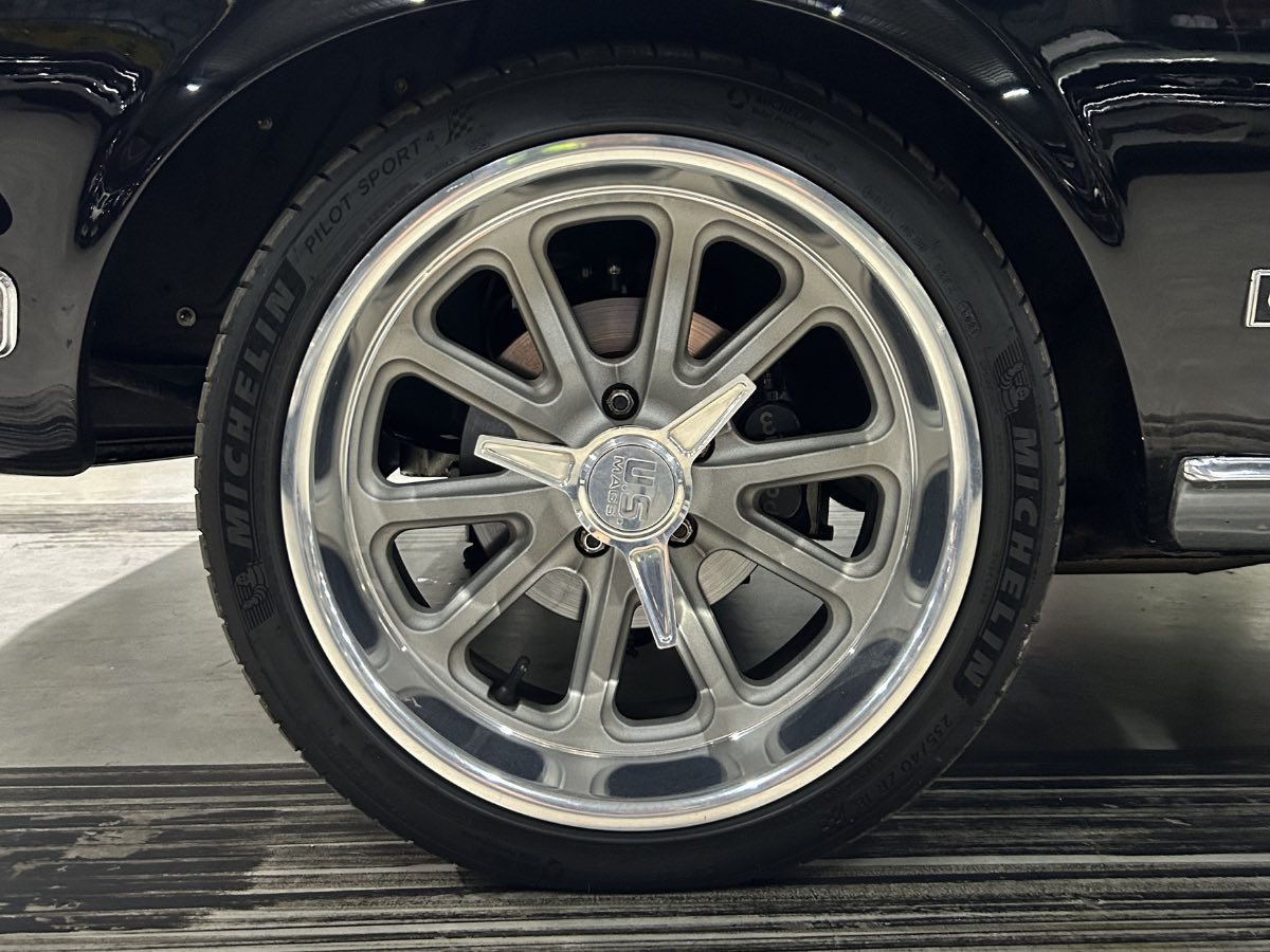 1968 Ford Mustang Fastback GT390 – Restomod