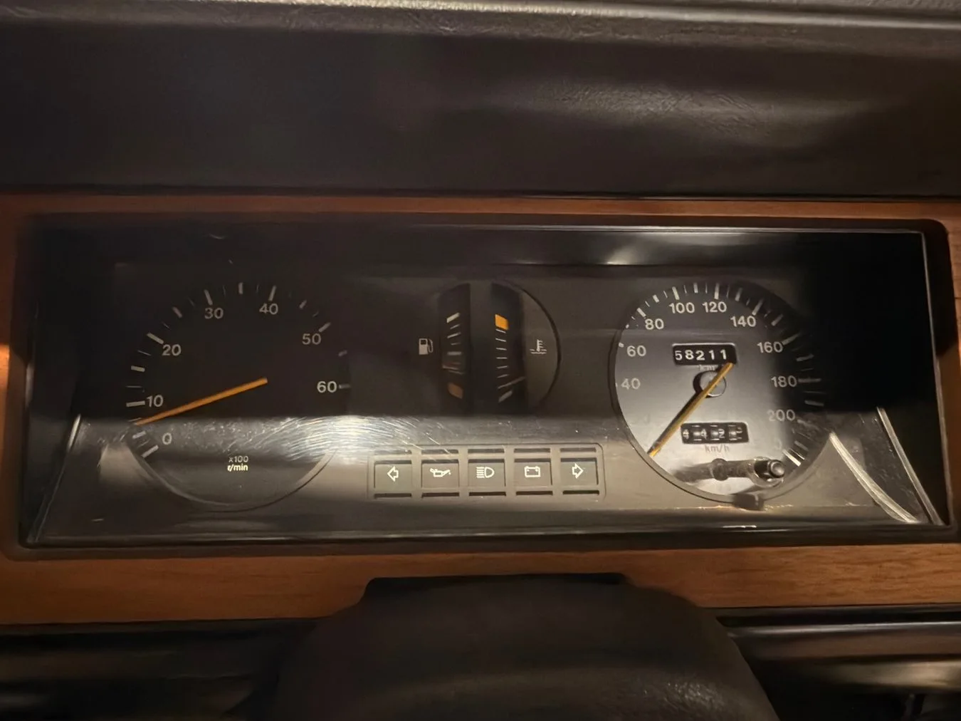 1977 Ford Cortina 3.0 V6 Ghia Station Wagon