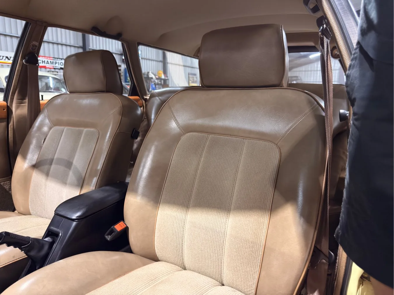 1977 Ford Cortina 3.0 V6 Ghia Station Wagon