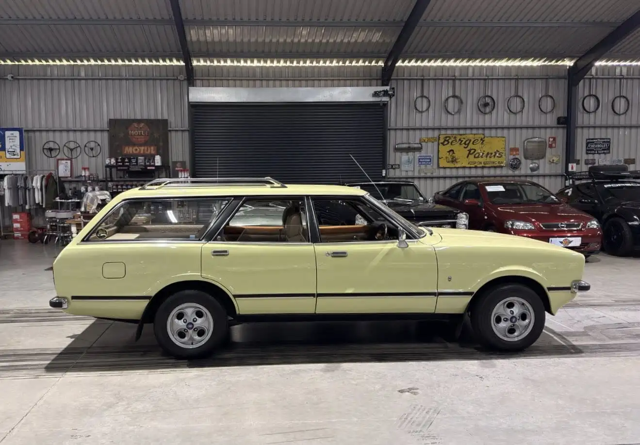 1977 Ford Cortina 3.0 V6 Ghia Station Wagon