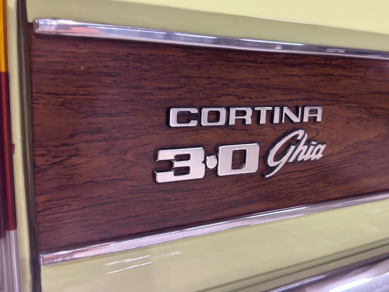 1977 Ford Cortina 3.0 V6 Ghia Station Wagon