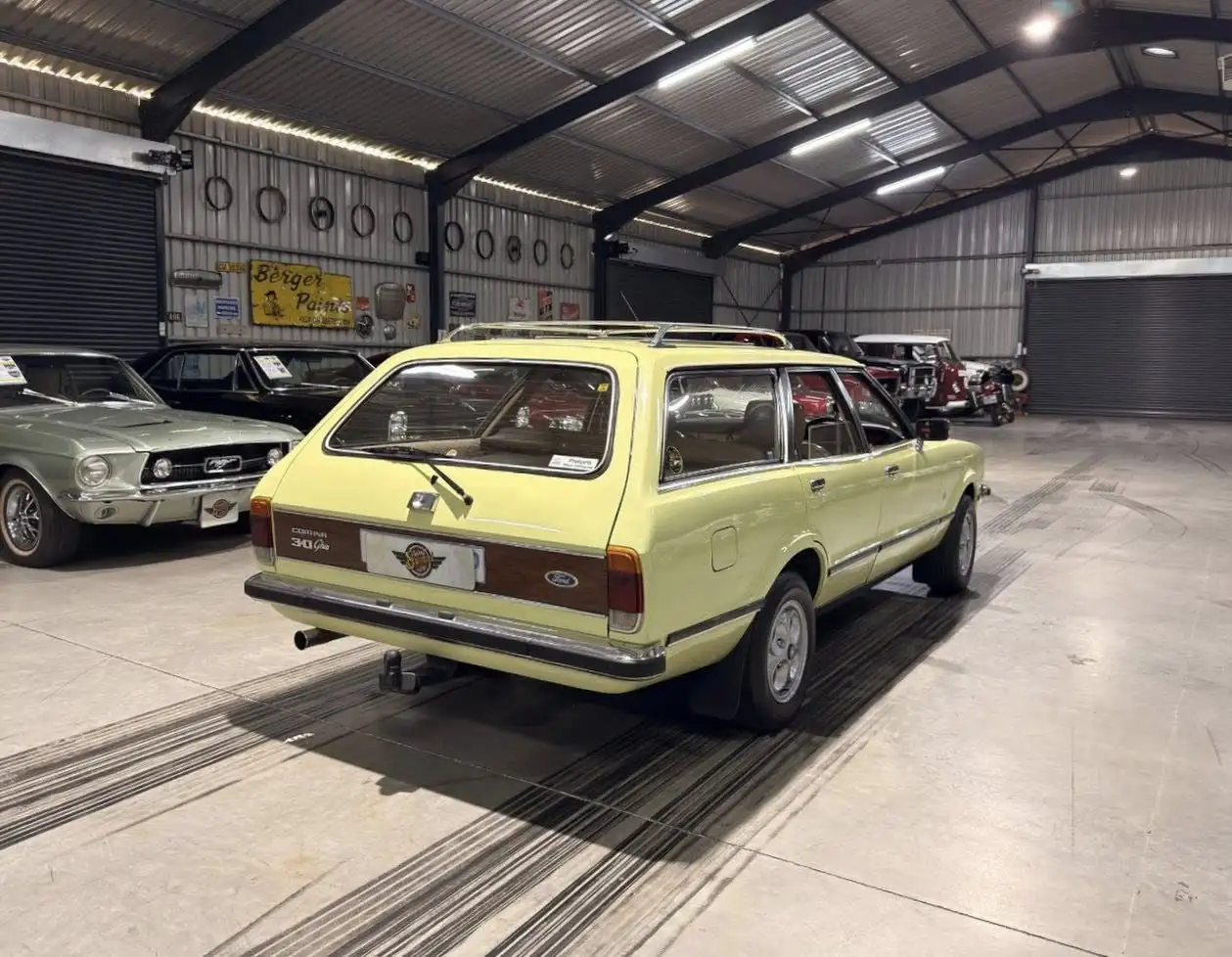 1977 Ford Cortina 3.0 V6 Ghia Station Wagon