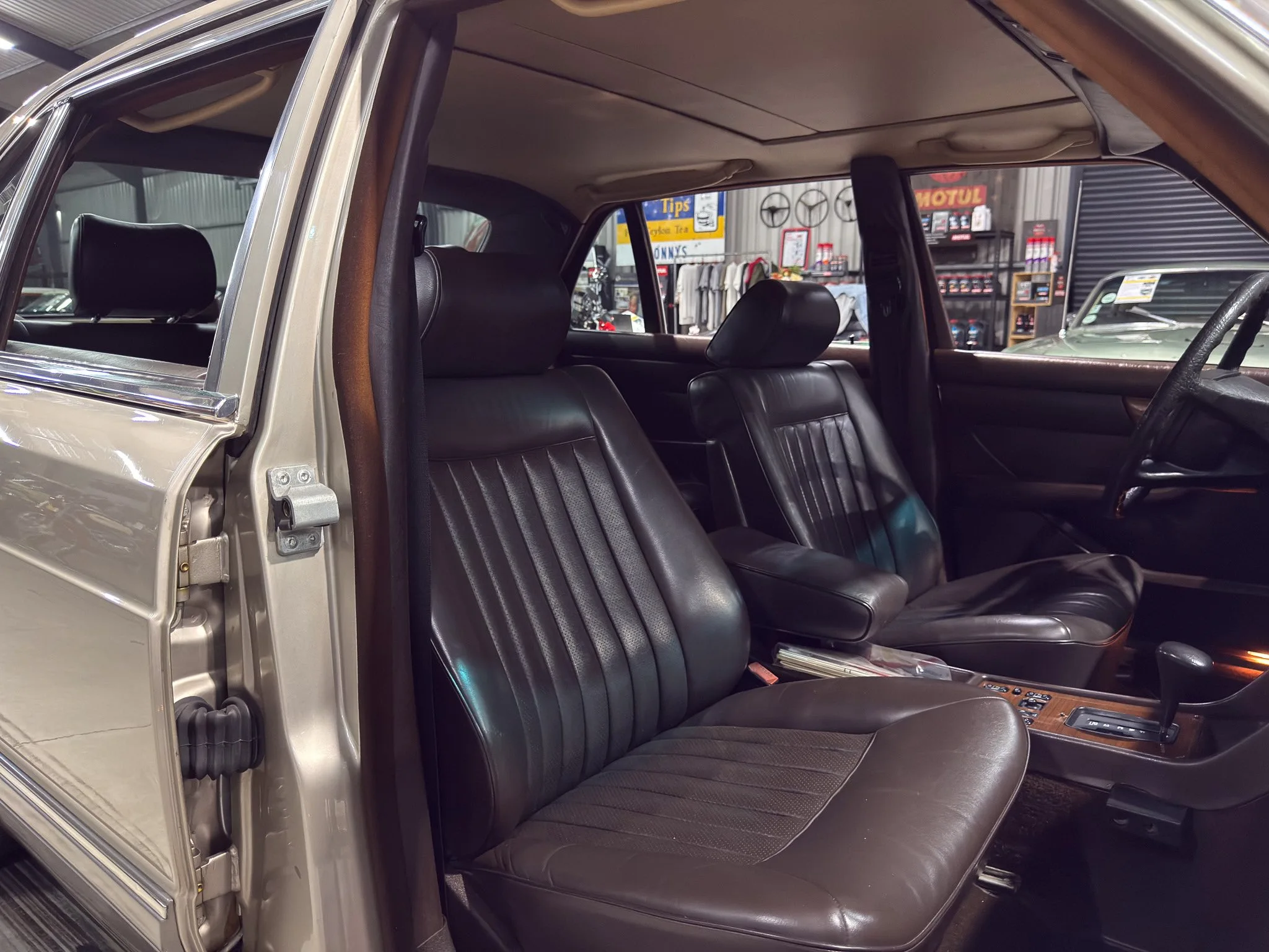 1988 Mercedes-Benz W126 420SEL