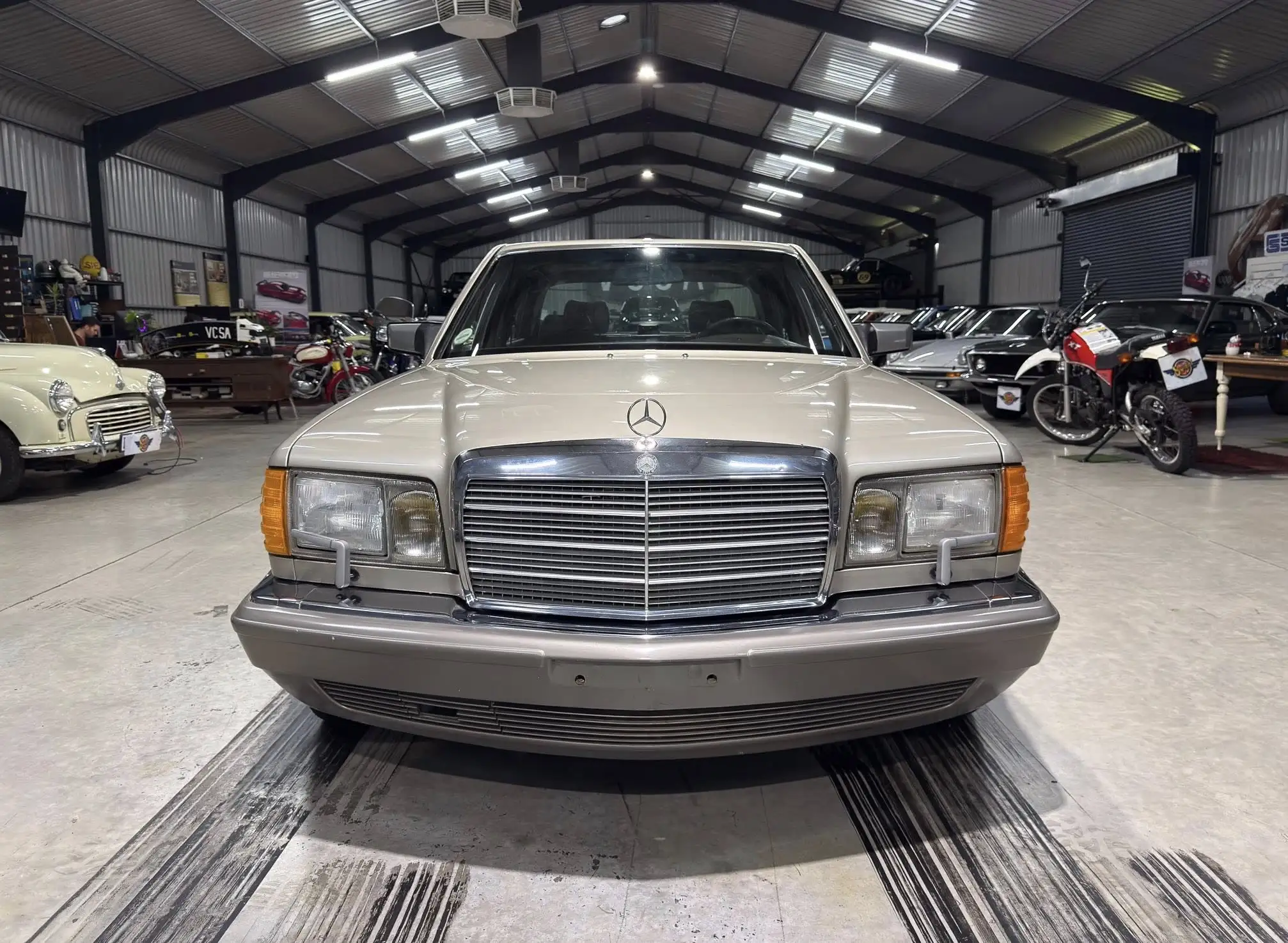 1988 Mercedes-Benz W126 420SEL
