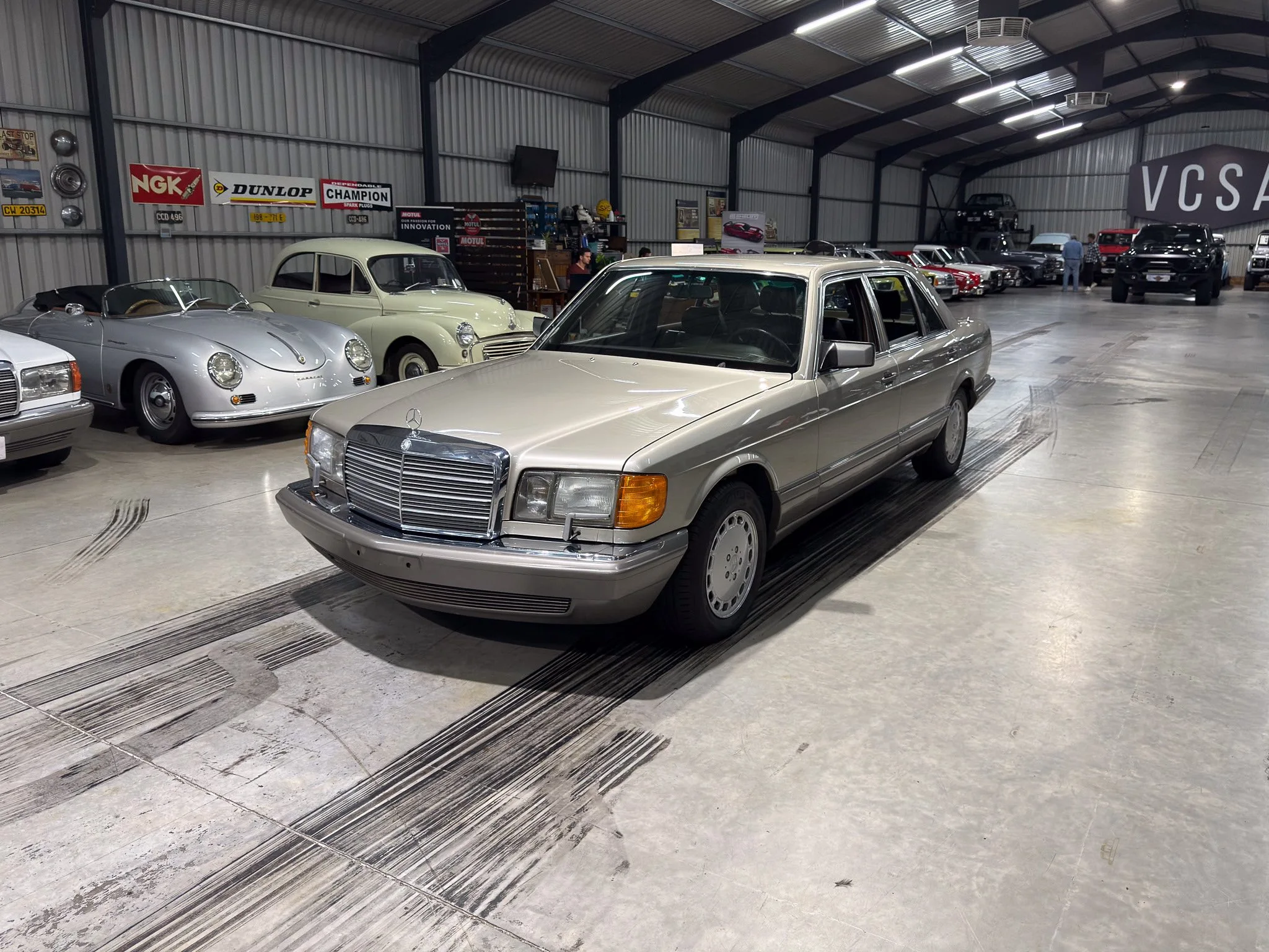 1988 Mercedes-Benz W126 420SEL