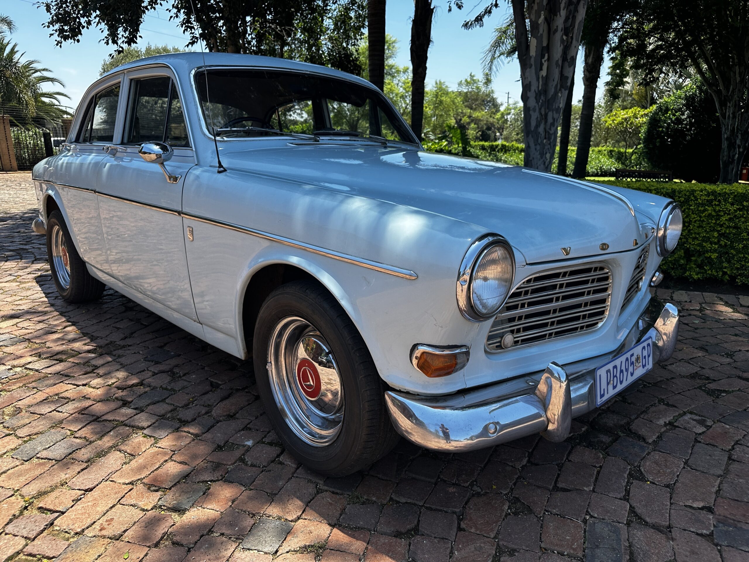 1966 Volvo 122S B18