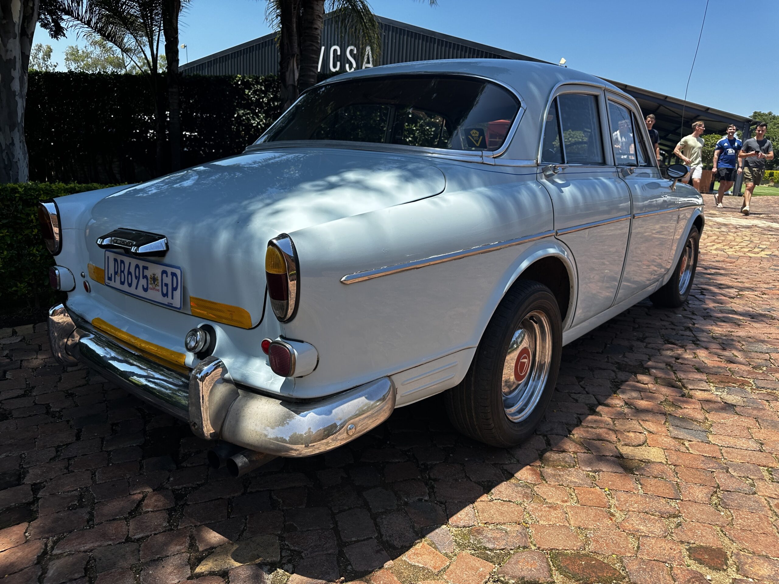 1966 Volvo 122S B18
